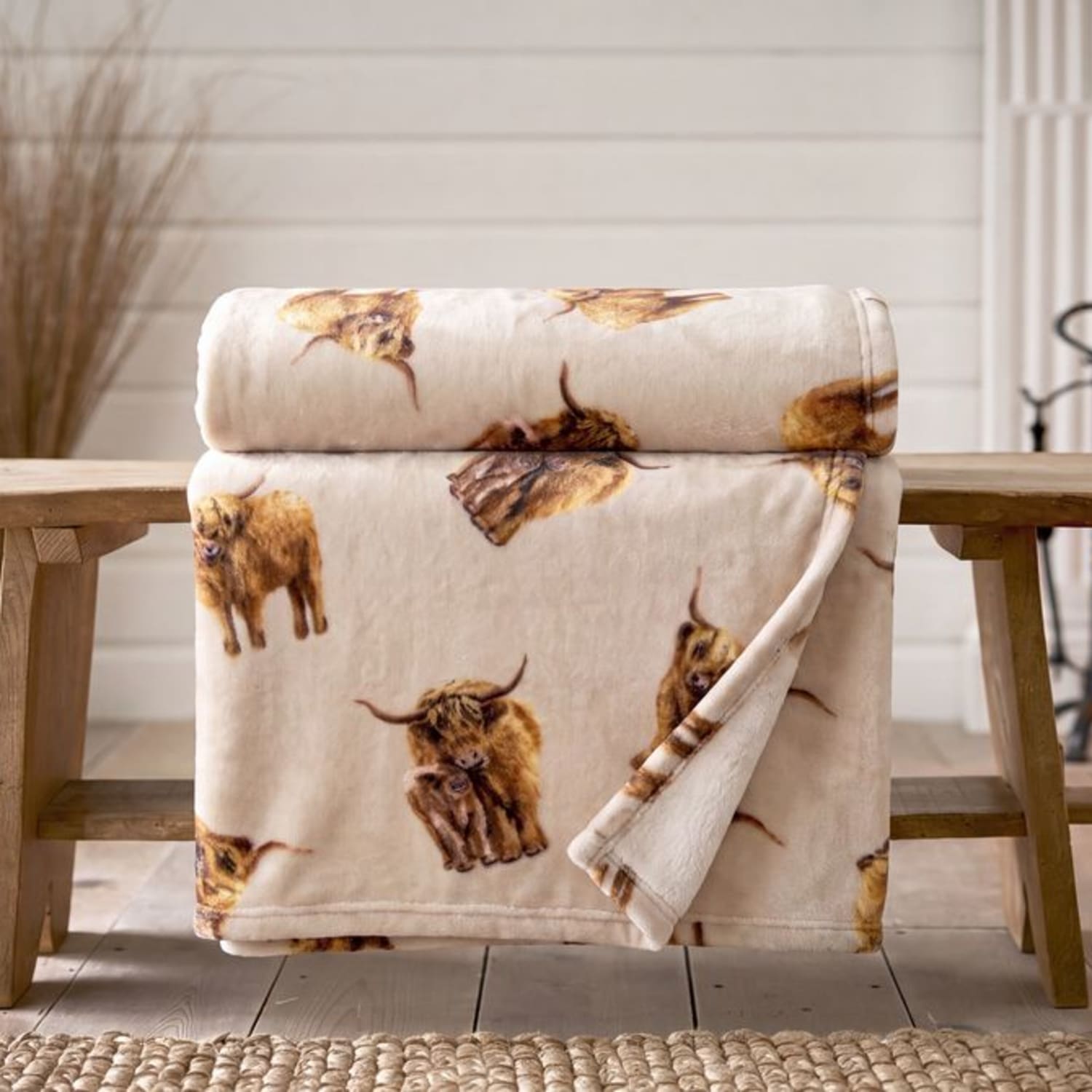 Deyongs Cozy Comforts Hamish Fleece Throw – Printed Blanket