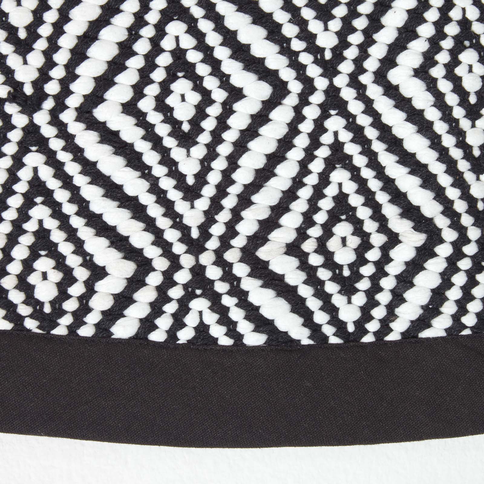 Trance Black And White Diamond Pattern Recycled Fibre Rug | 150cm | Black & White
