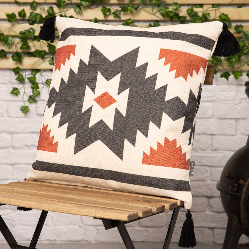 Indoor Oudoor Cushion Set Of 4