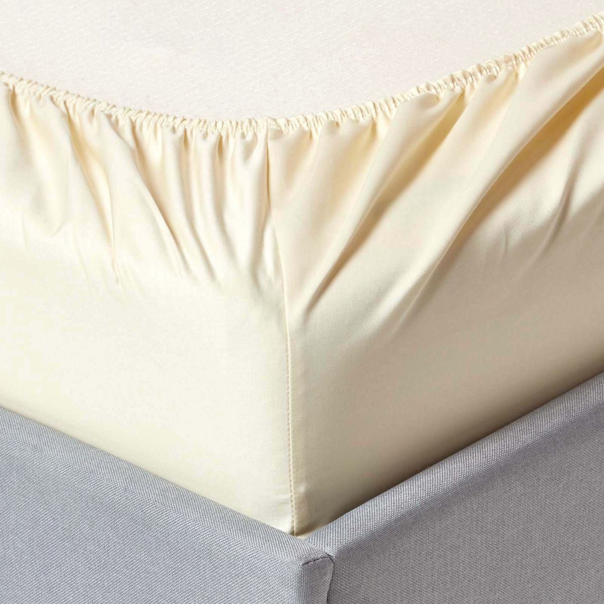 Egyptian Cotton Fitted Sheet 1000 Tc | Small Double | Cream