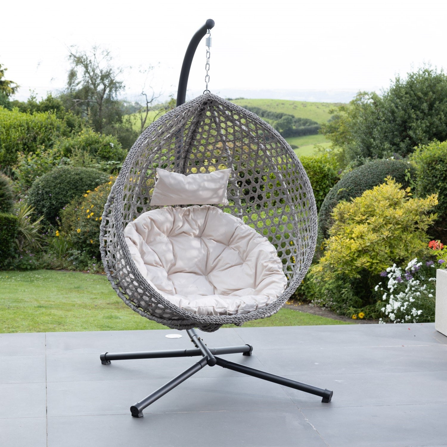 Ibstone Swing Egg Pod Chair | Cream