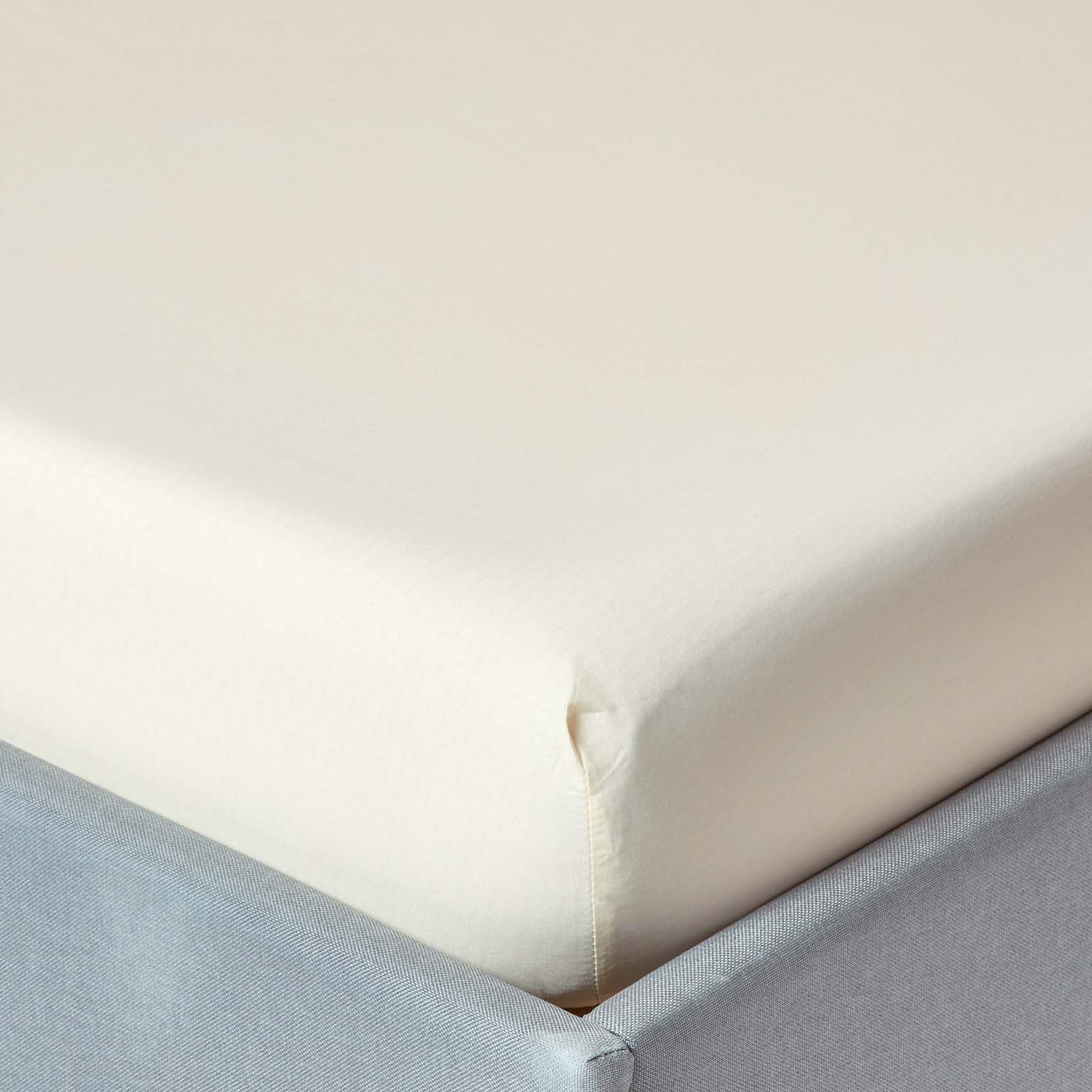 Egyptian Cotton Fitted Sheet 200 Tc | Double | Cream