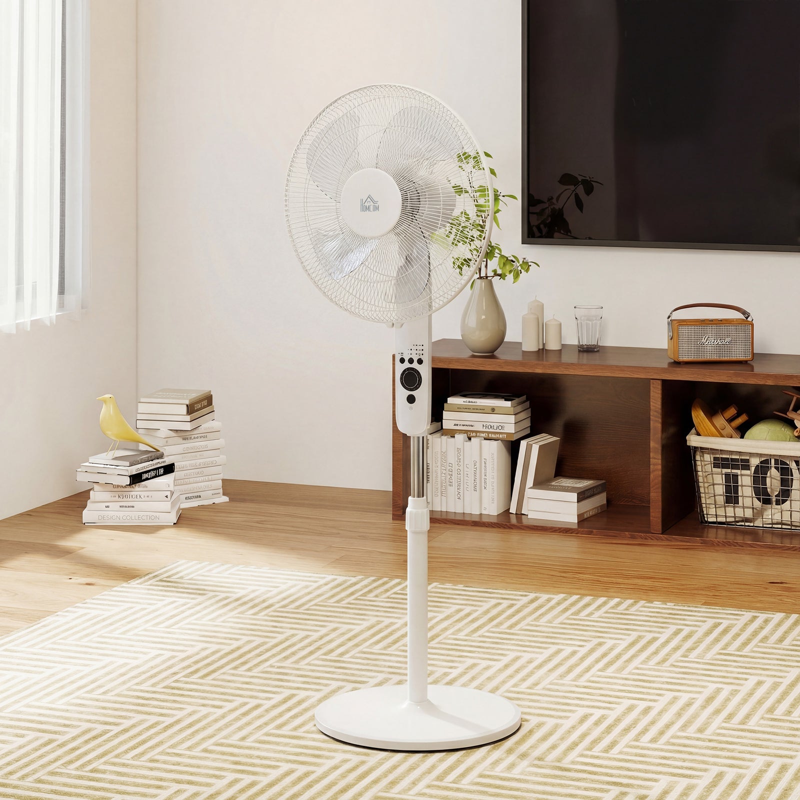 HOMCOM 18" Pedestal Fan With Sleep Mode, Oscillating Standing Fan, White