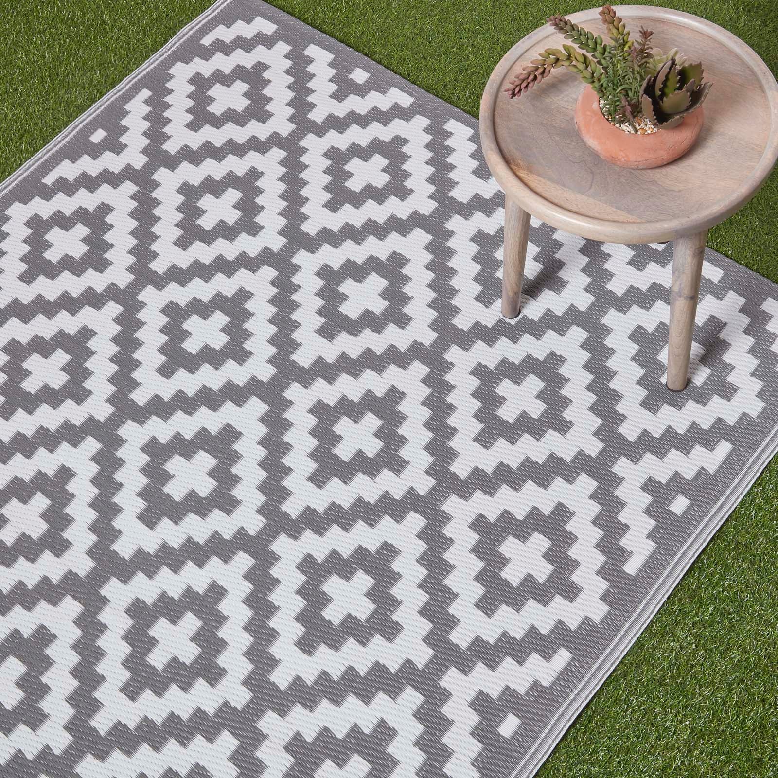 Luxury Outdoor Rug Waterproof Reversible For Garden Patio 100% Recycled, Grey Zoe Geometric | 75cm x 200cm | Grey