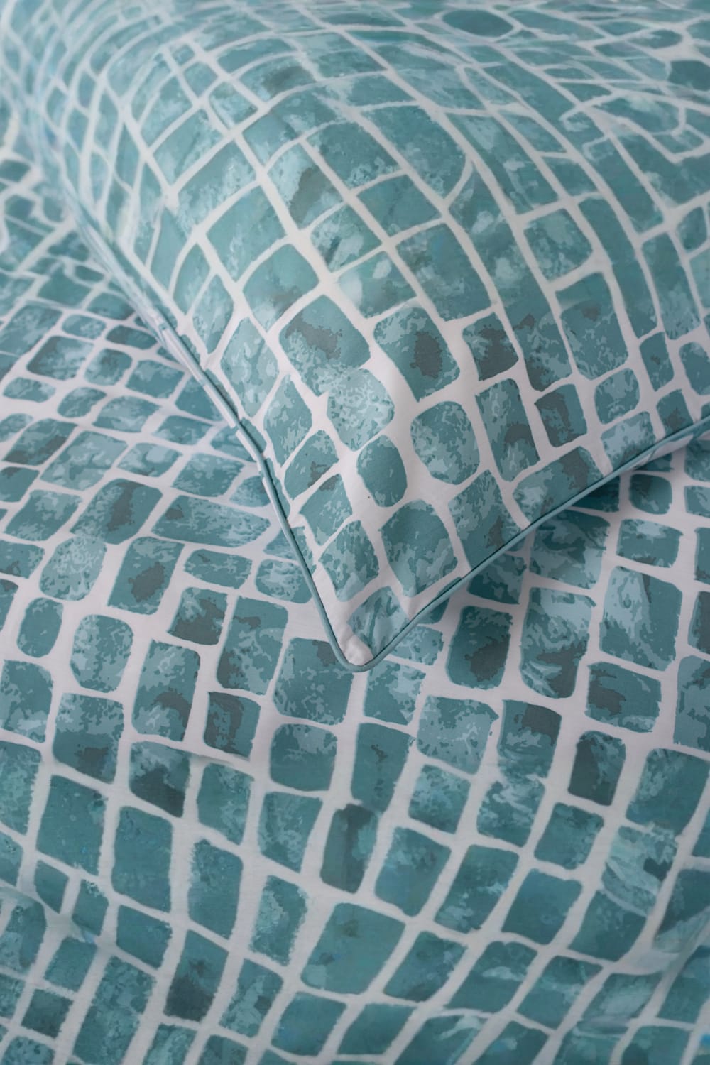 Tropical Leaves Bedding Set – Digitally Printed 100% Cotton With Piped Edging | King | Duck Egg