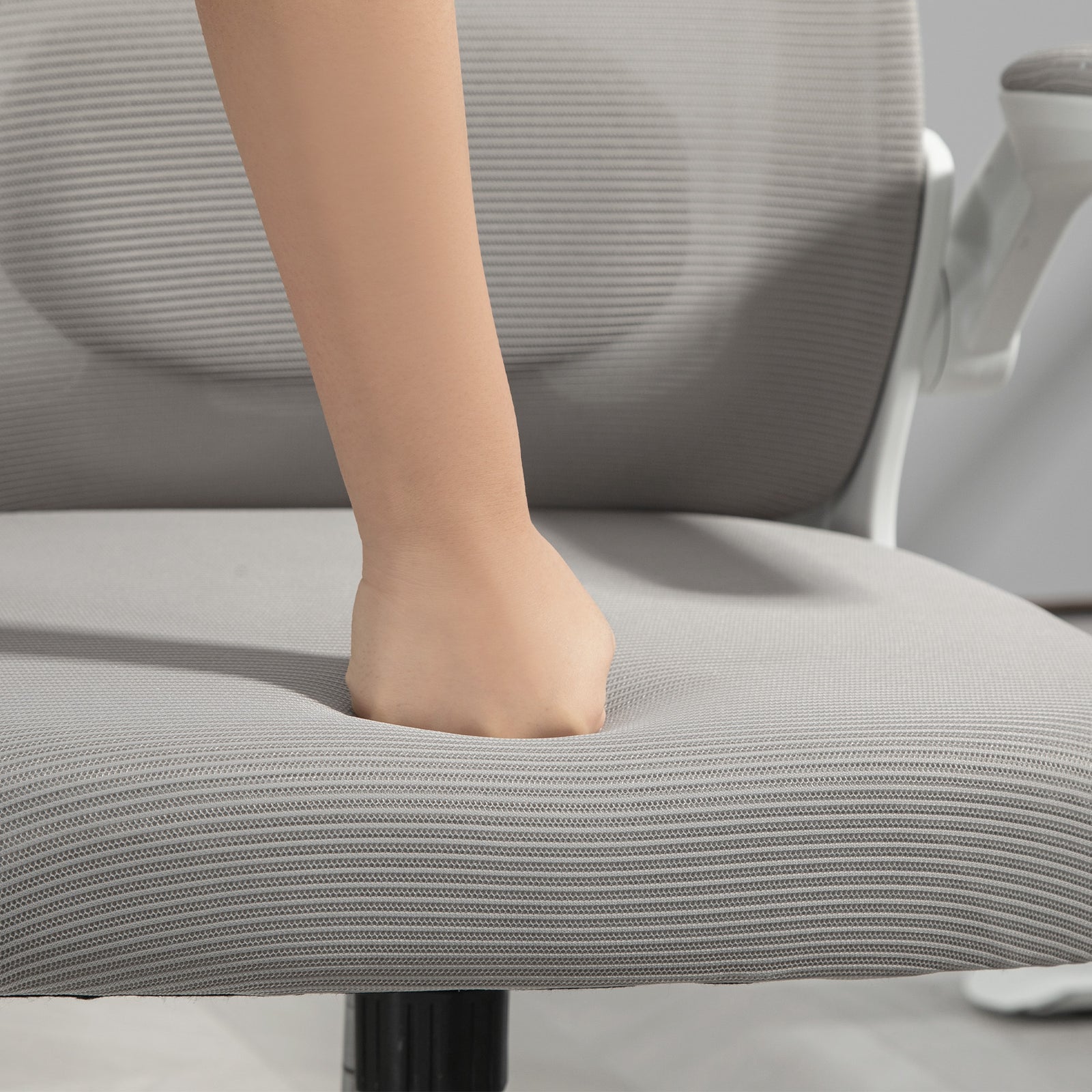 Mesh Desk Chair With Tilt Function, Lumbar Support | Gray