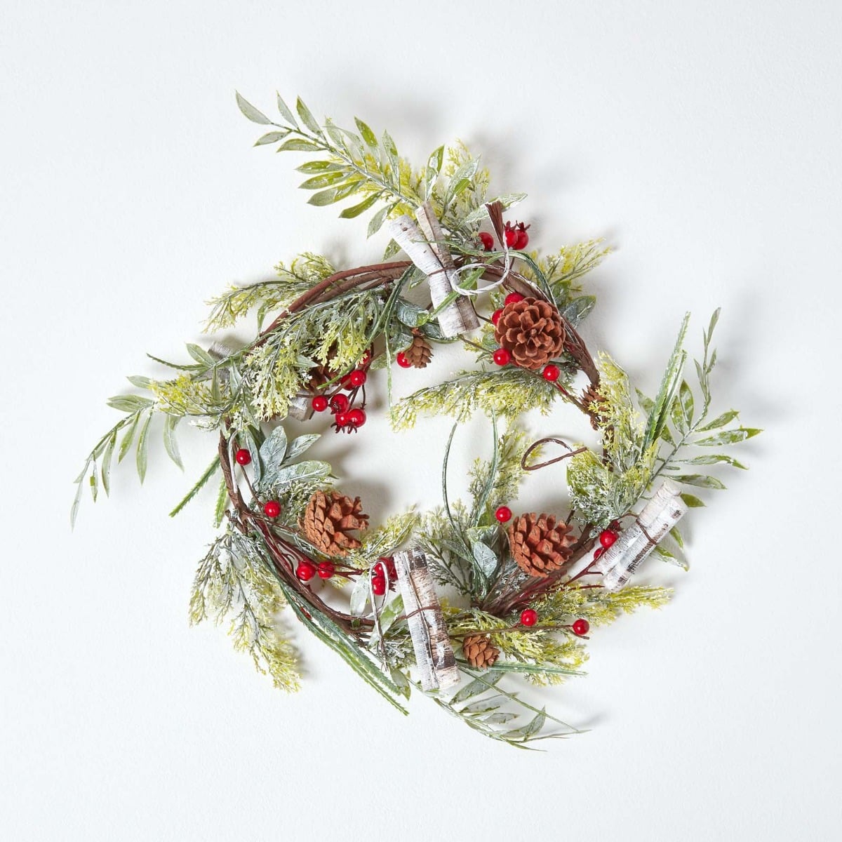 HOMESCAPES Artificial Wreath With Berries And Pinecones, 18 Inches