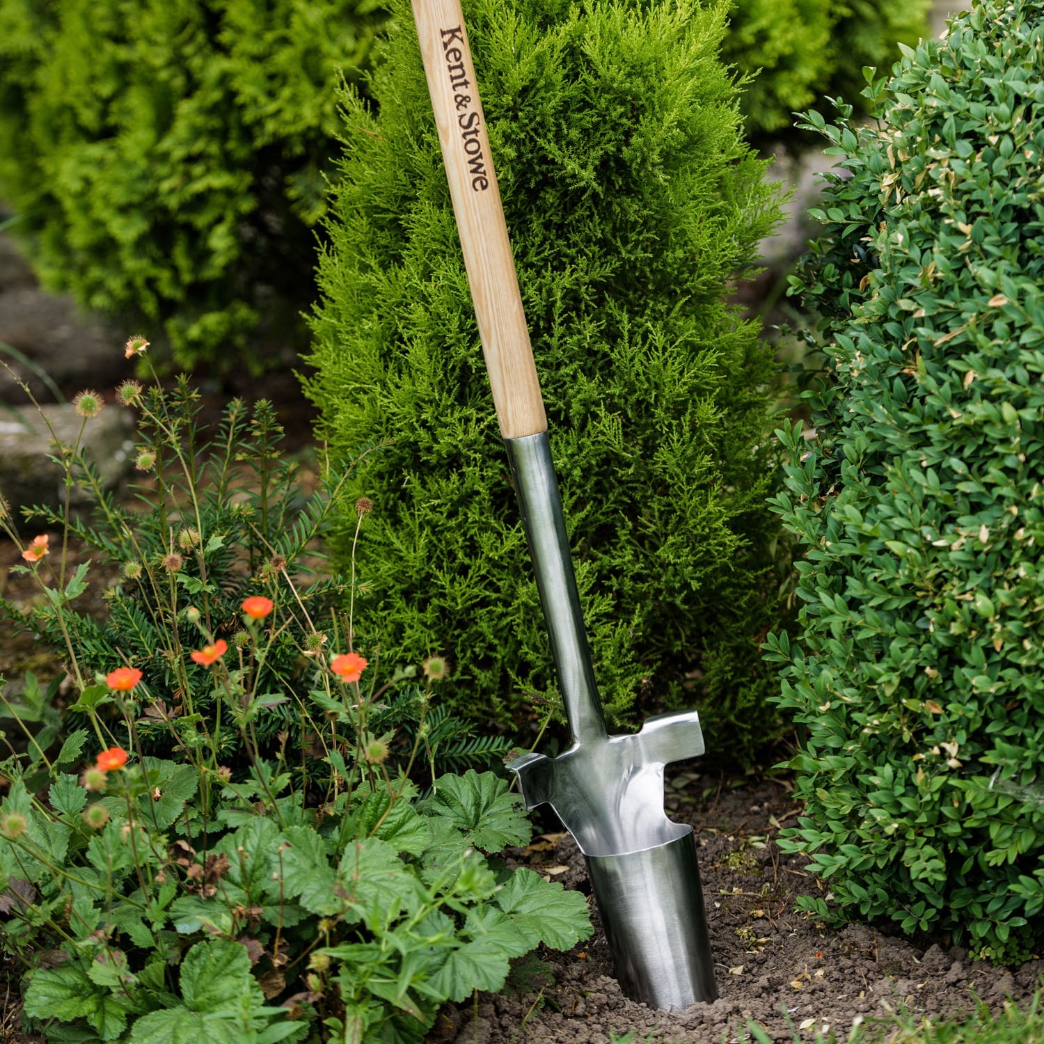 Long-handled Stainless Steel Bulb Planter | 100cm