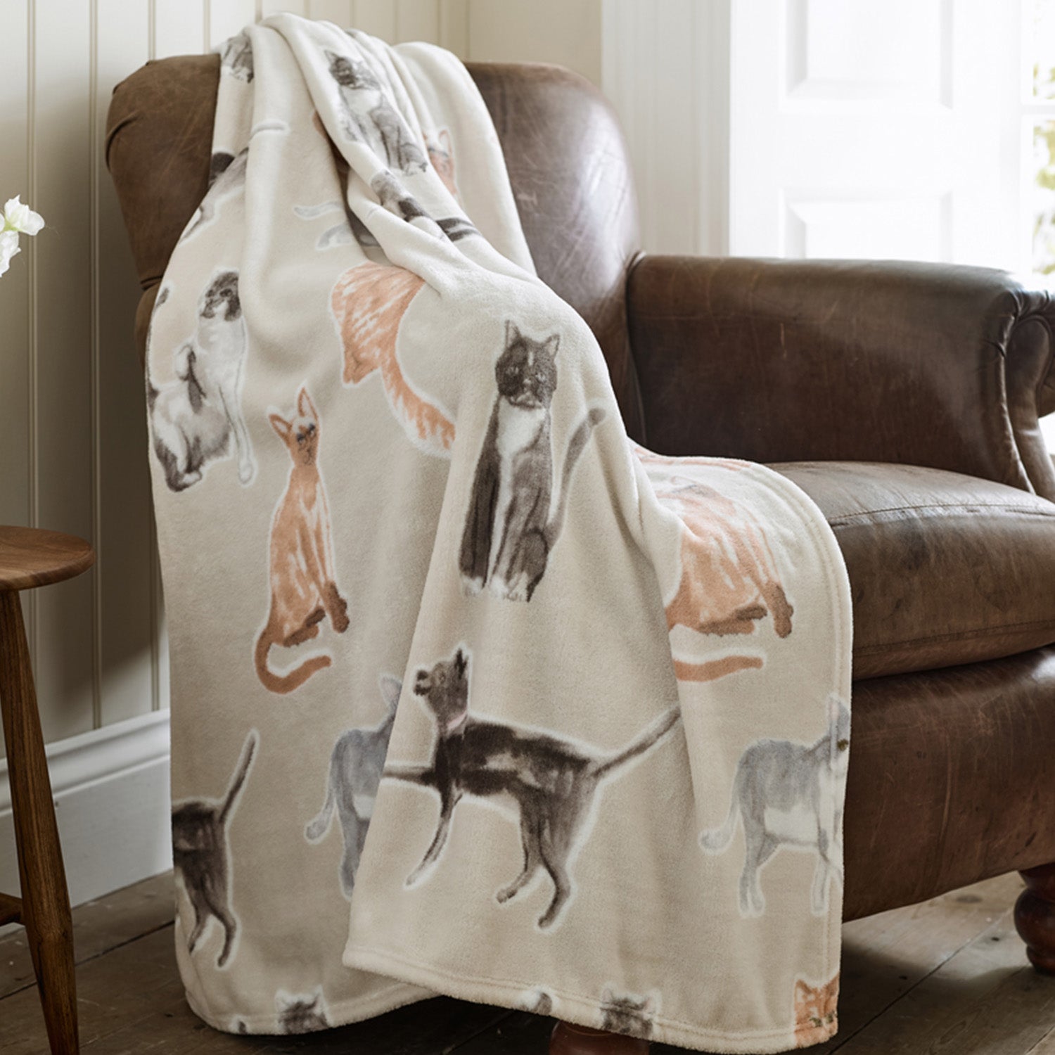 Deyongs Supersoft Clowder Cat  Print Coral Fleece Throw