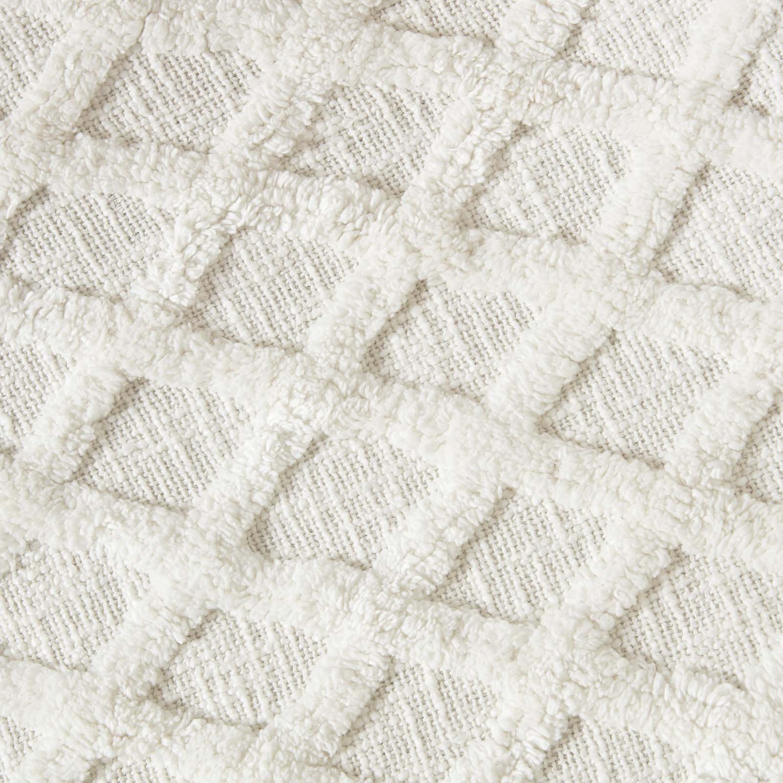 Diamond Textured Pattern Cotton Tufted Throw | 125cm x 150cm | White