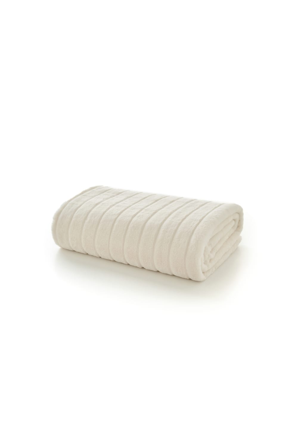 Hockley Large Soft Throw – Quilted 150x200cm Warm Modern Blanket | 150cm x 200cm | Cream