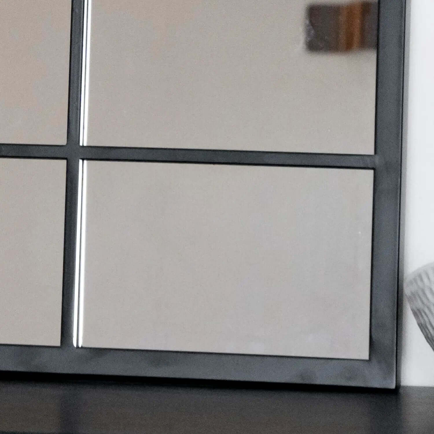 Kyō - Metal Rectangle Lattice Window Mirror | 90cm x 70cm | Black