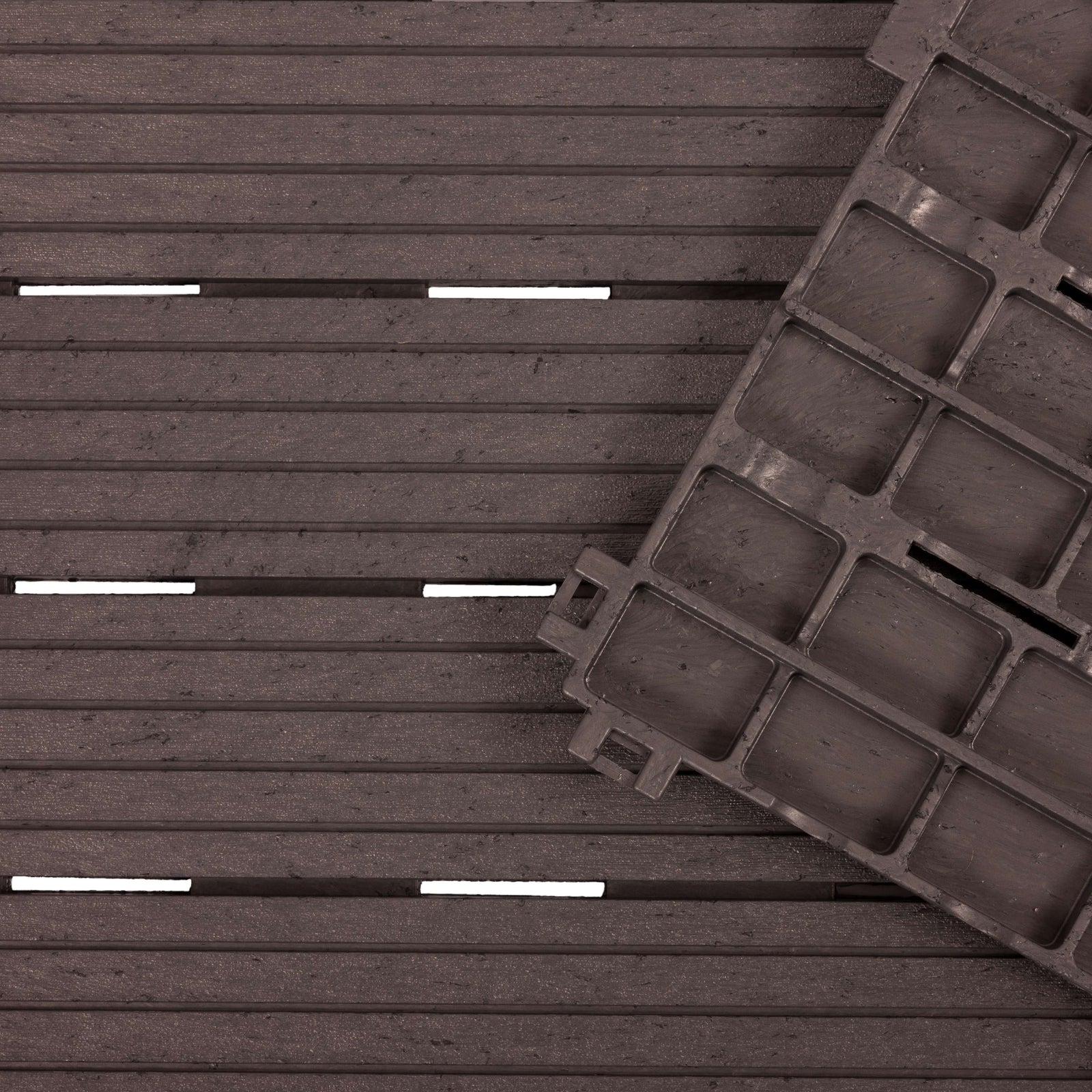 Pack Of 10 Cosmo Garden Patio Cosmopolitan Interlocking Decking Tiles | Brown