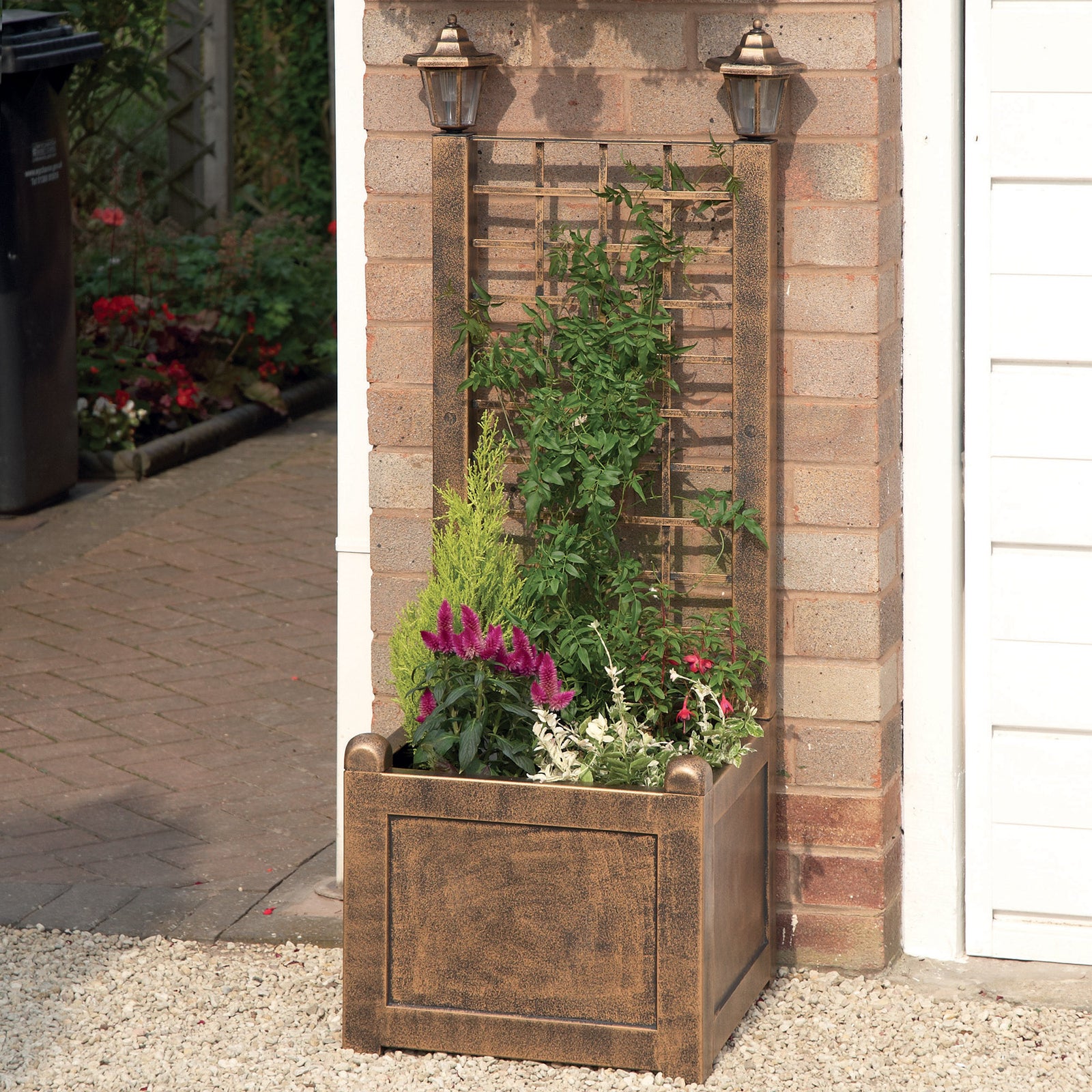 Trellis Planter With Solar Lantern (Bronze)