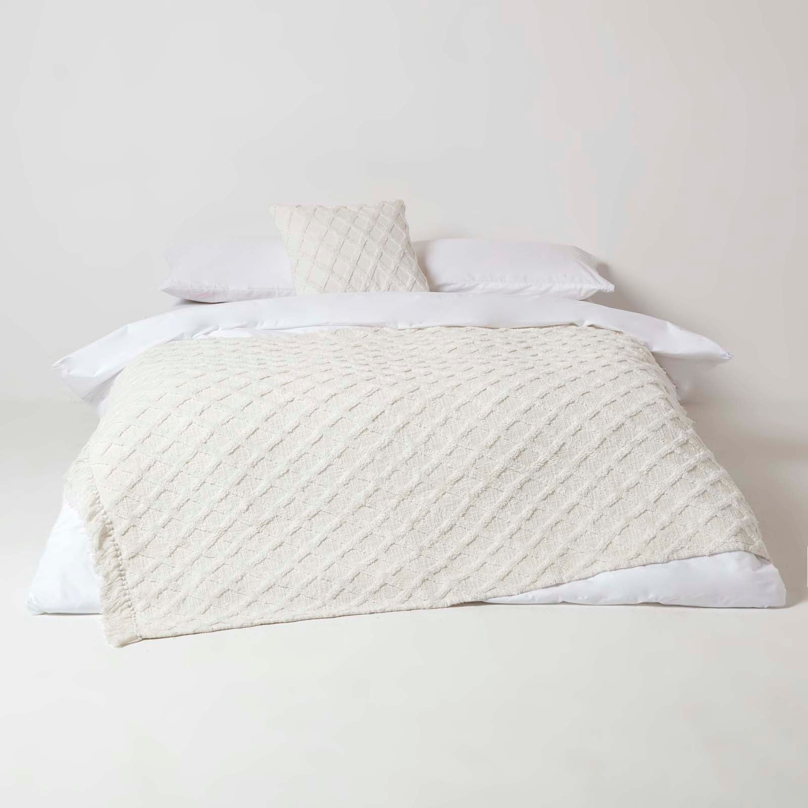 Diamond Textured Pattern Cotton Tufted Throw | 125cm x 150cm | White