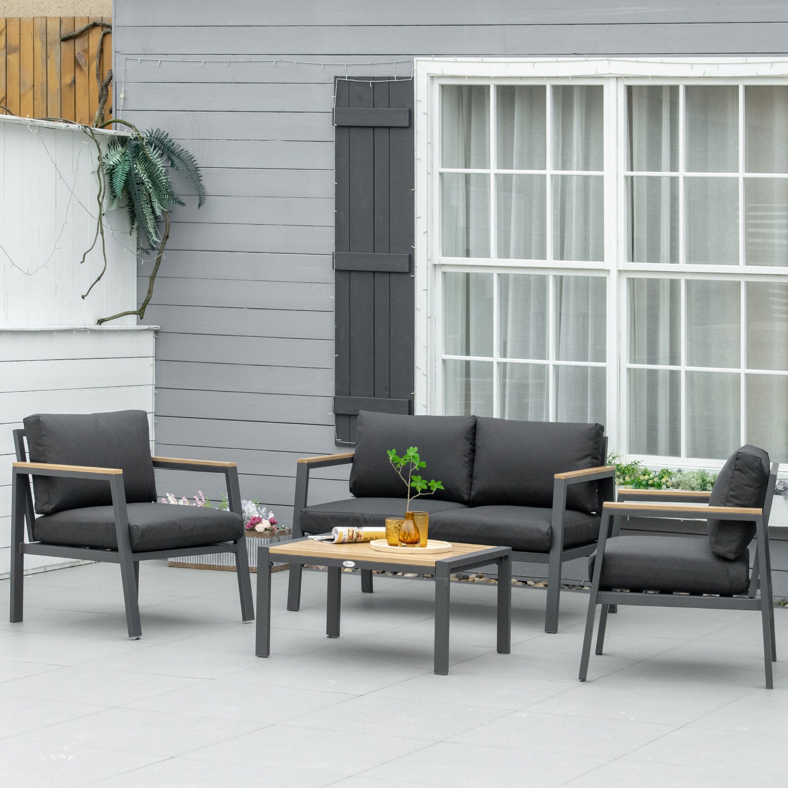 4 Piece Outdoor Conversation Set W/ Cushions