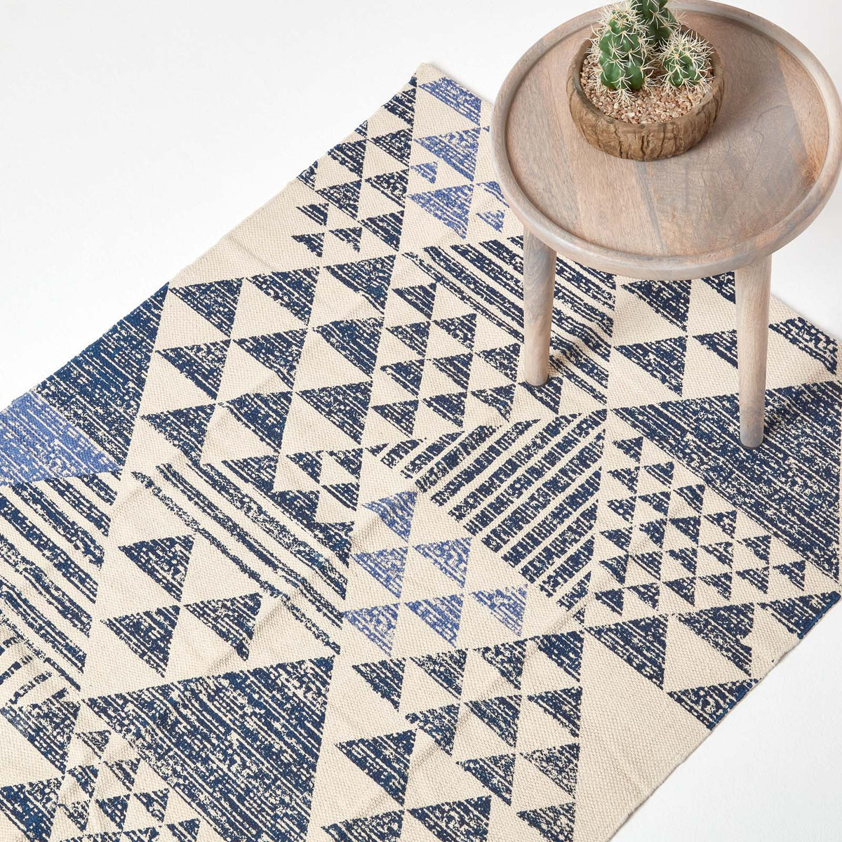 Delphi Geometric Style 100% Cotton Printed Rug | 150cm x 95cm | Grey & White