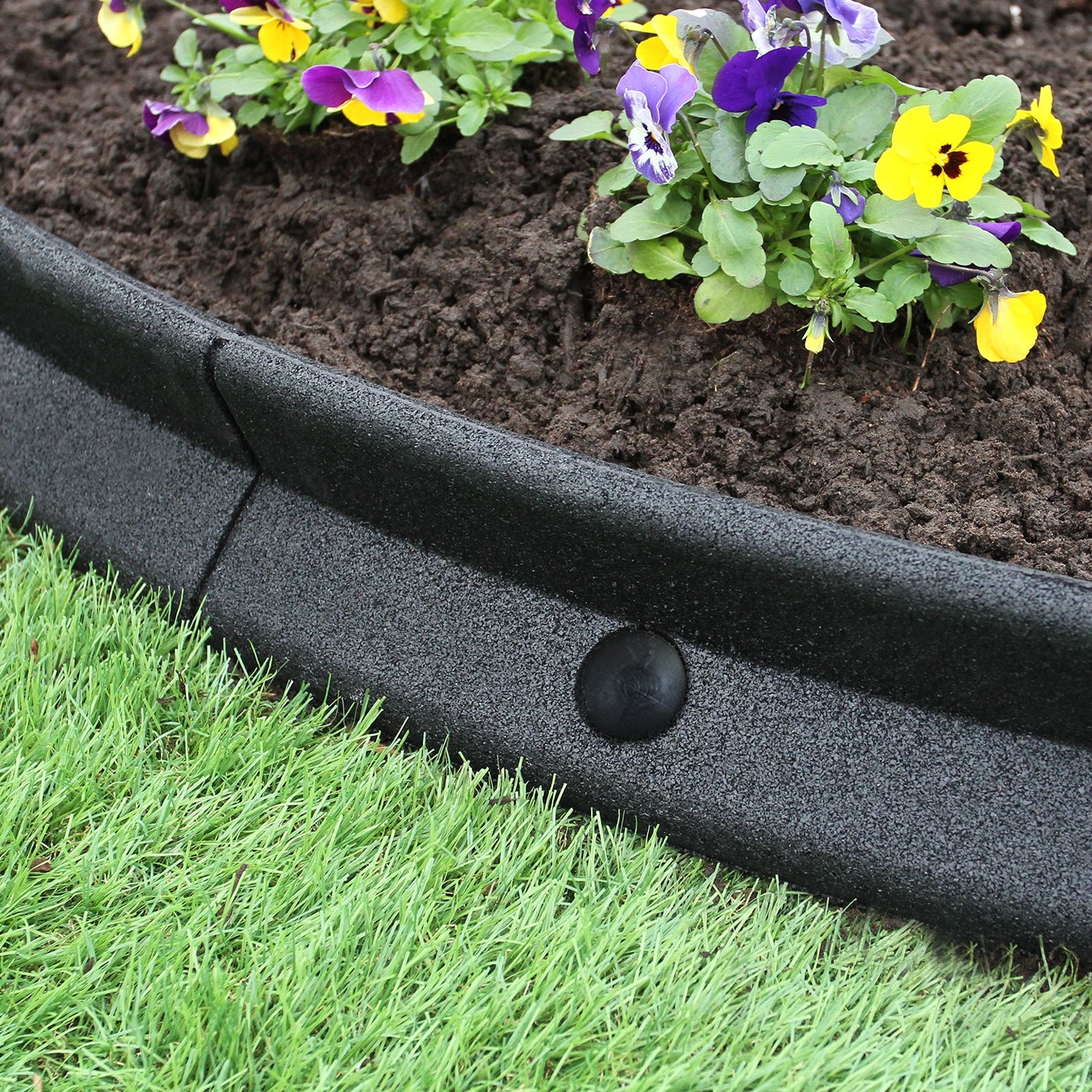 Flexible Lawn Edging 1.2m X 16 | Black