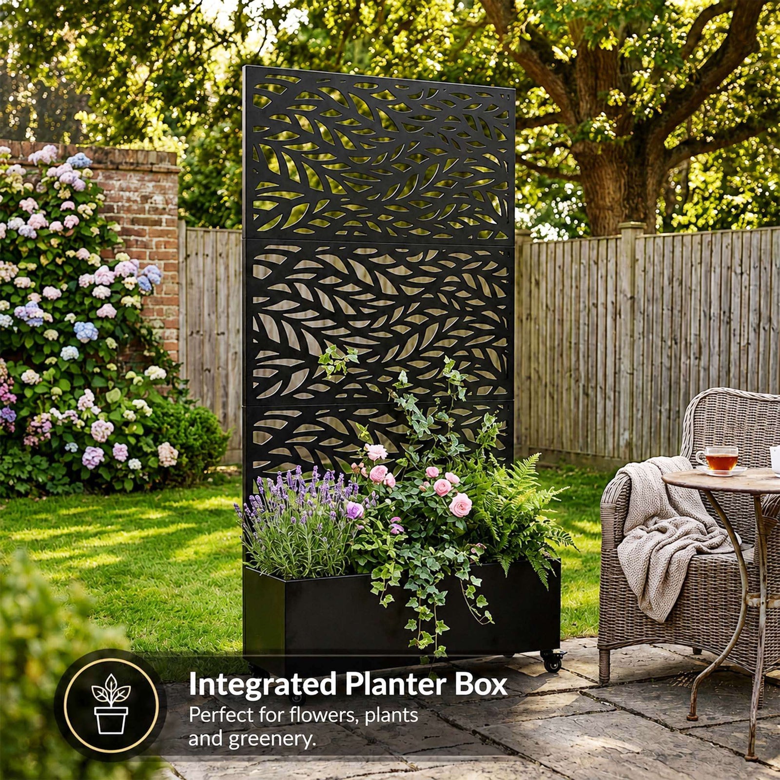 Metal Privacy Screen With Plant Pot - Leaf | Black