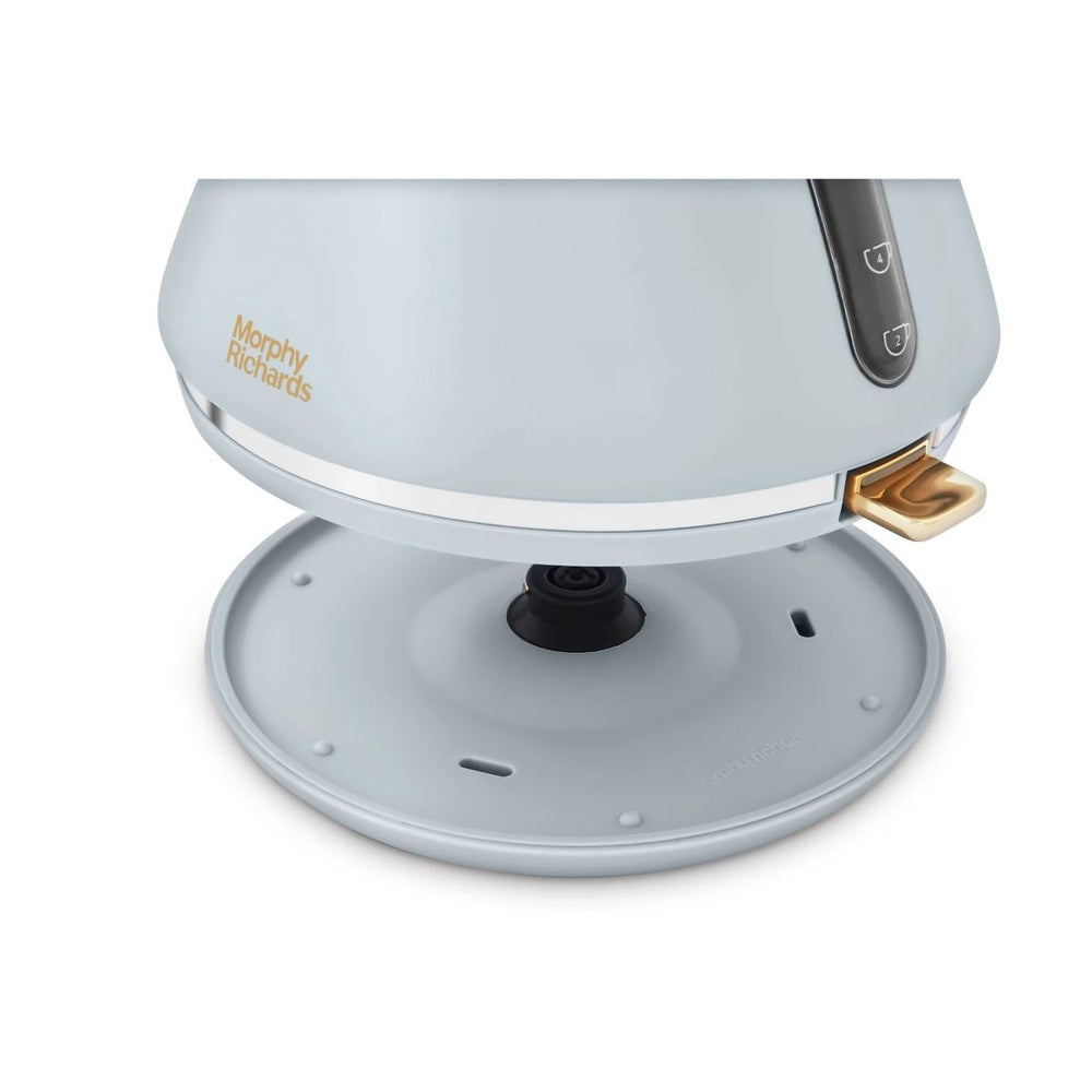 Accents Pyramid Traditional Kettle - 1.5l Capacity | Silver