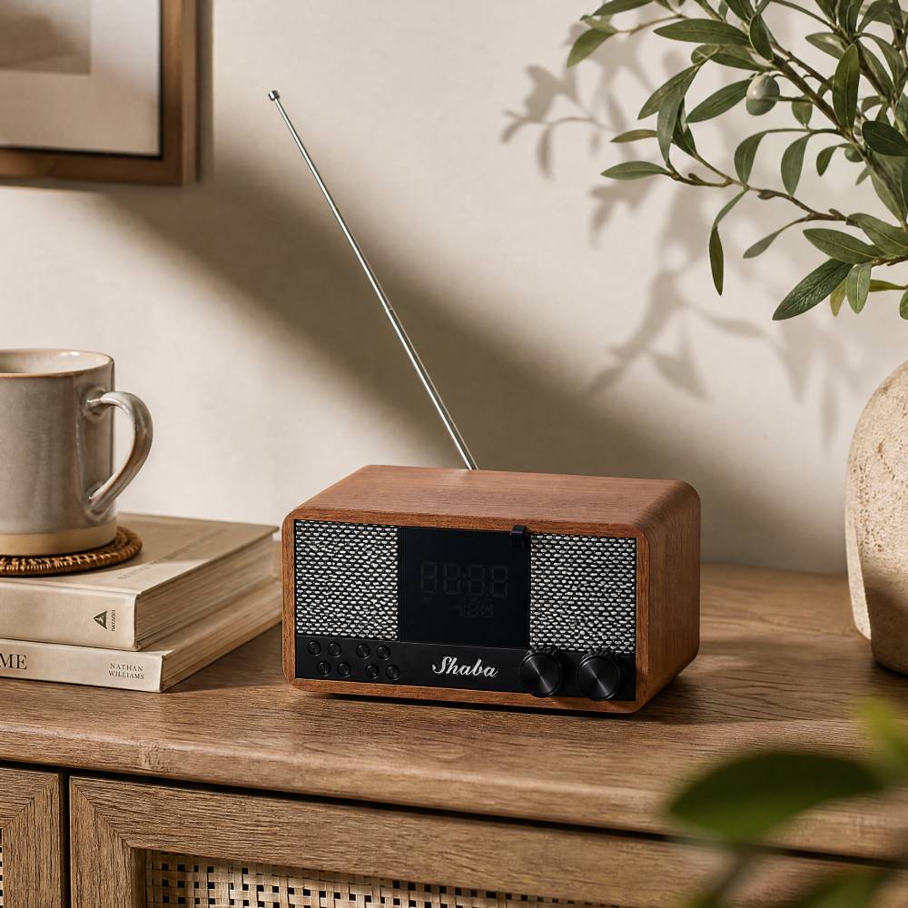 Vintage-style Wireless Speaker With Wood Effect Finish
