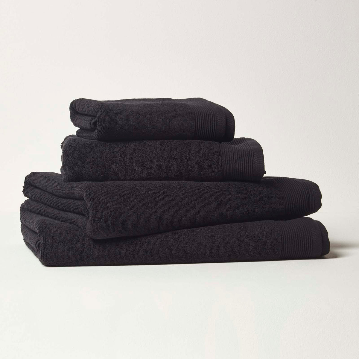 100% Combed Egyptian Cotton 700 Gsm Towels | Bath Towel | Black