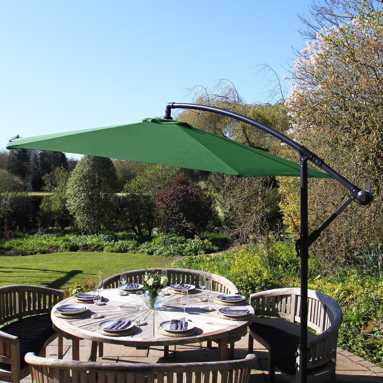 Cantilever Parasol & Square Base | Green