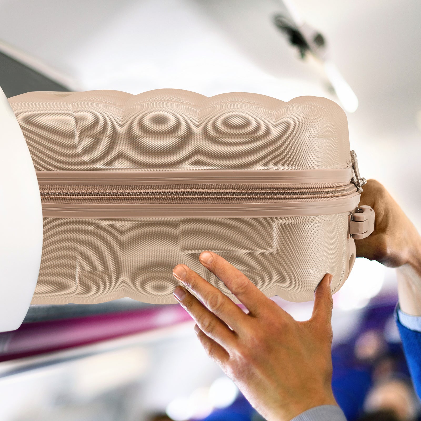 45x36x20cm Lightweight Underseat Cabin Carry On Suitcase - 100+ Airline Approved - Hard Shell Luggage - 4 Wheels - Bubble Design | Cabin | Champagne