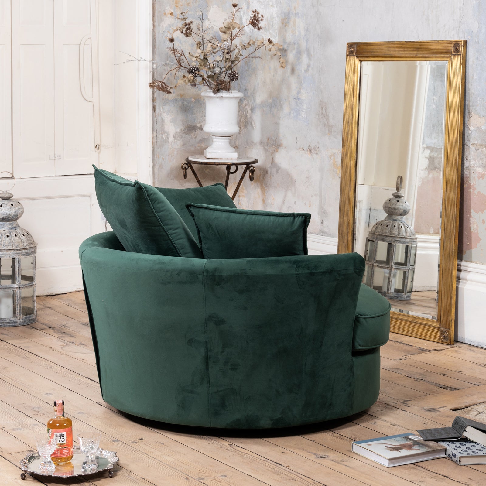 Havana Velvet Swivel Base Cuddle Chair | Green