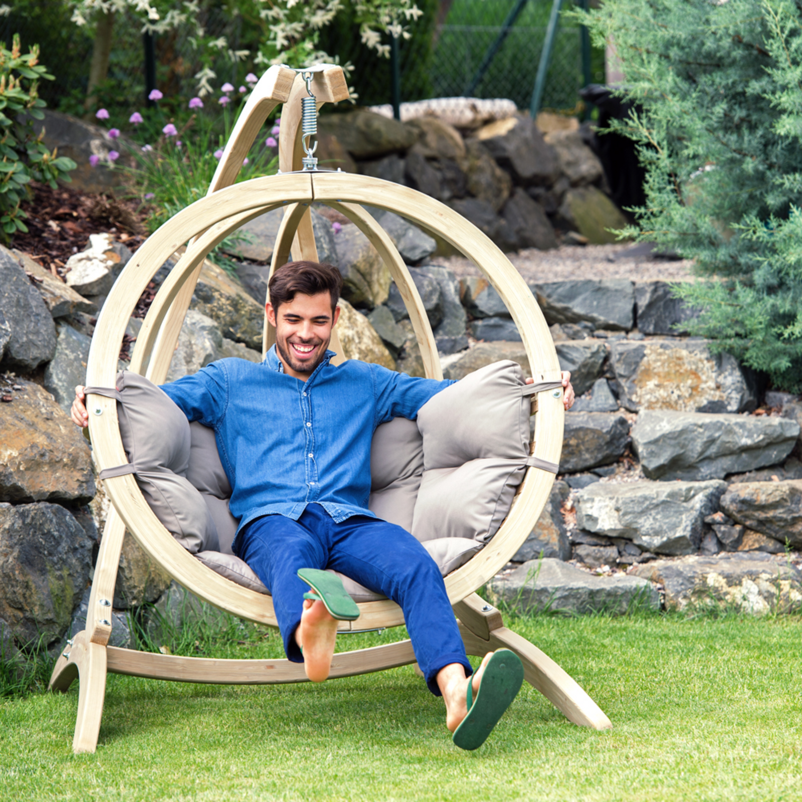 Globo Single Seat Weatherproof Hanging Egg Hammock Chair in Taupe