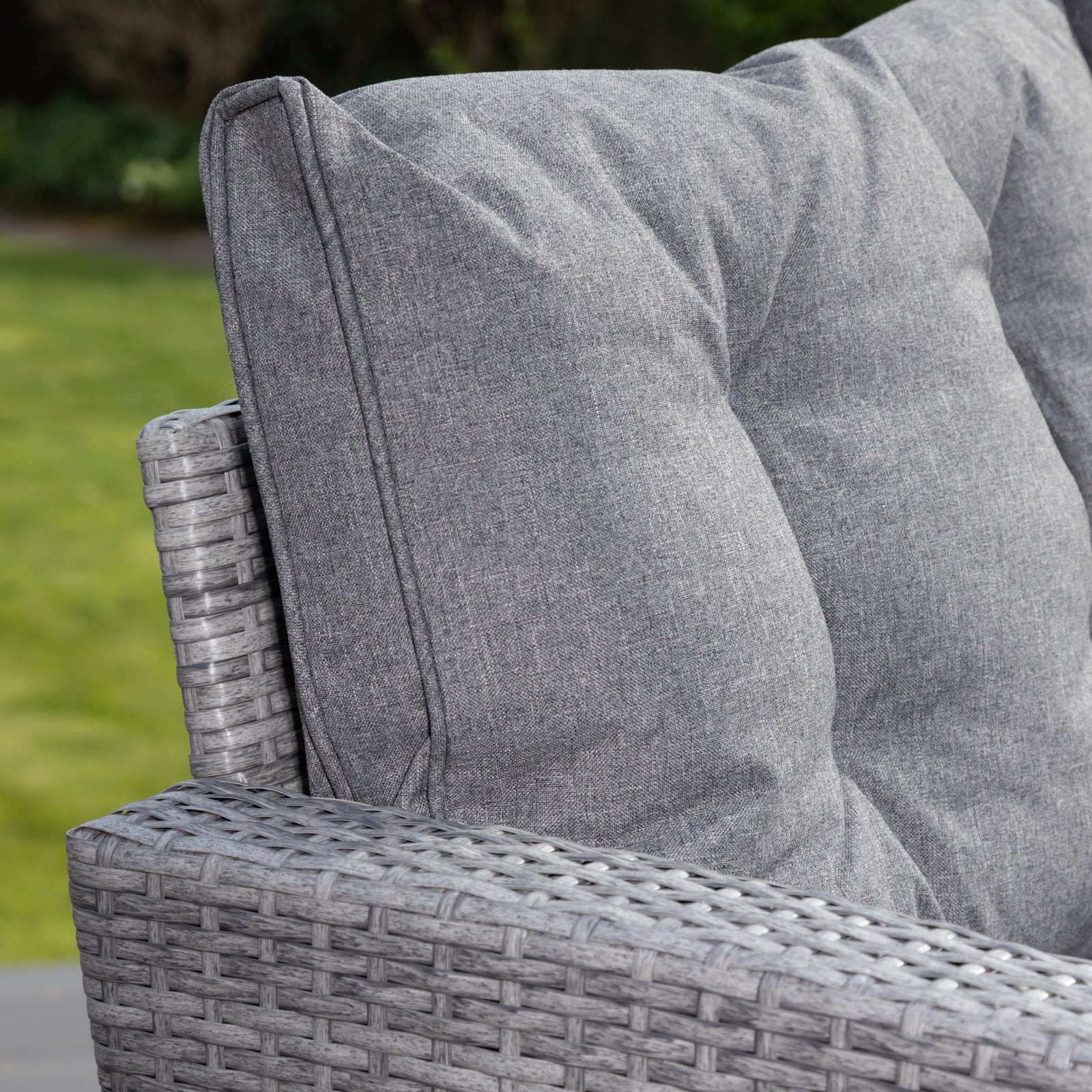 Piana Outdoor Rattan Corner Sofa With Table And Bench | Set of 10 | Grey