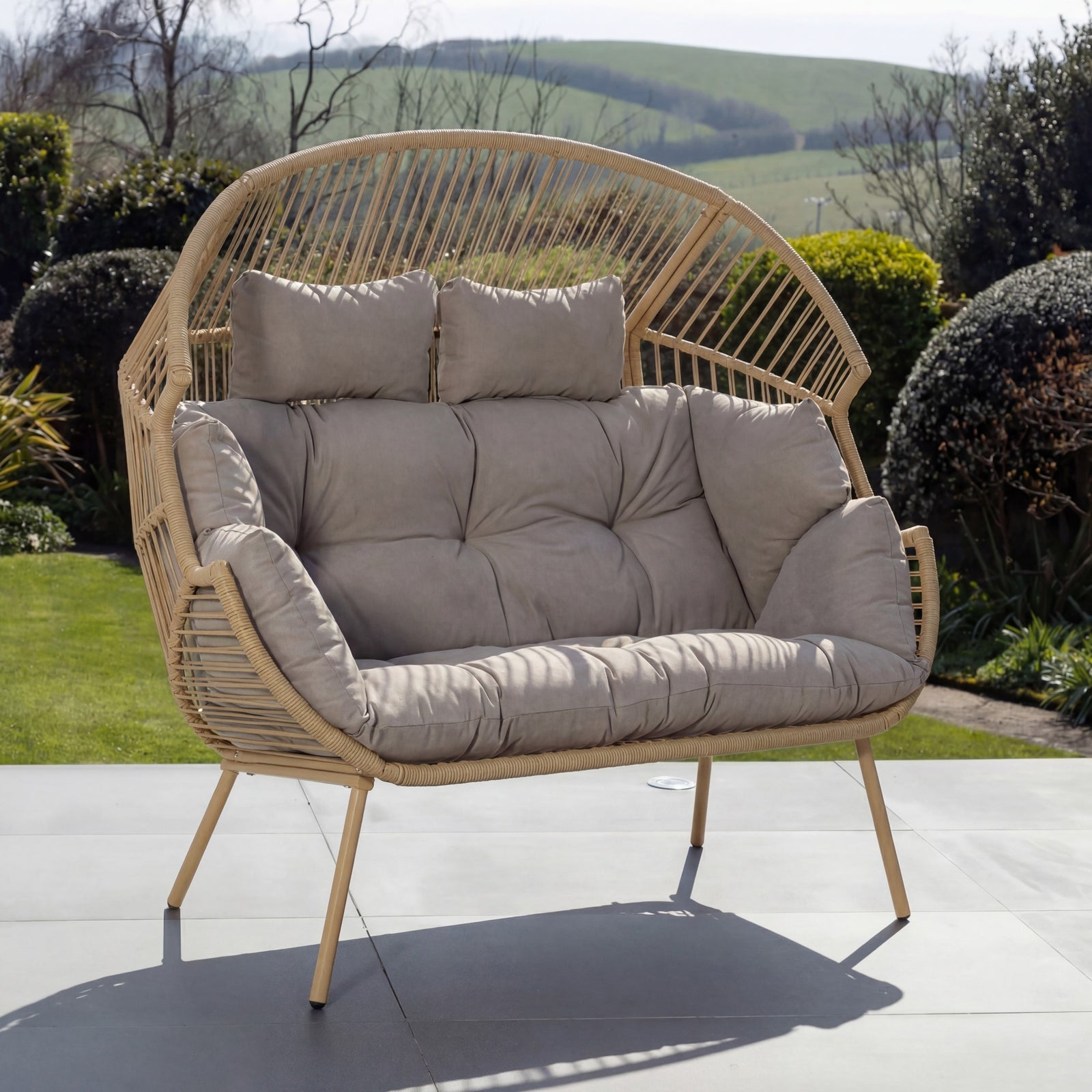 Cocona 2 Seat Standing Egg Chair | One Size | Light Brown