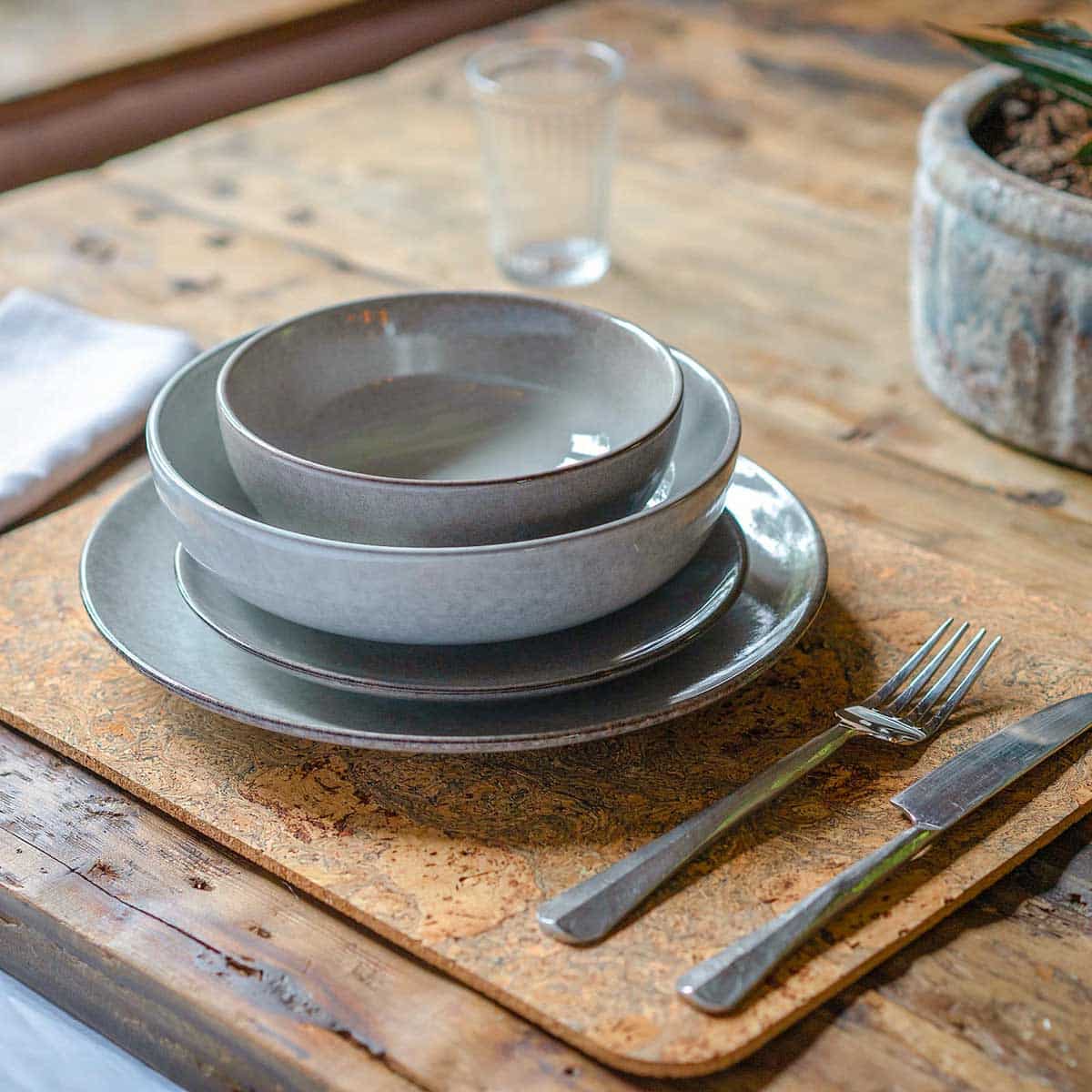 Nordic Stoneware Dinner Set | 16 Piece | Grey