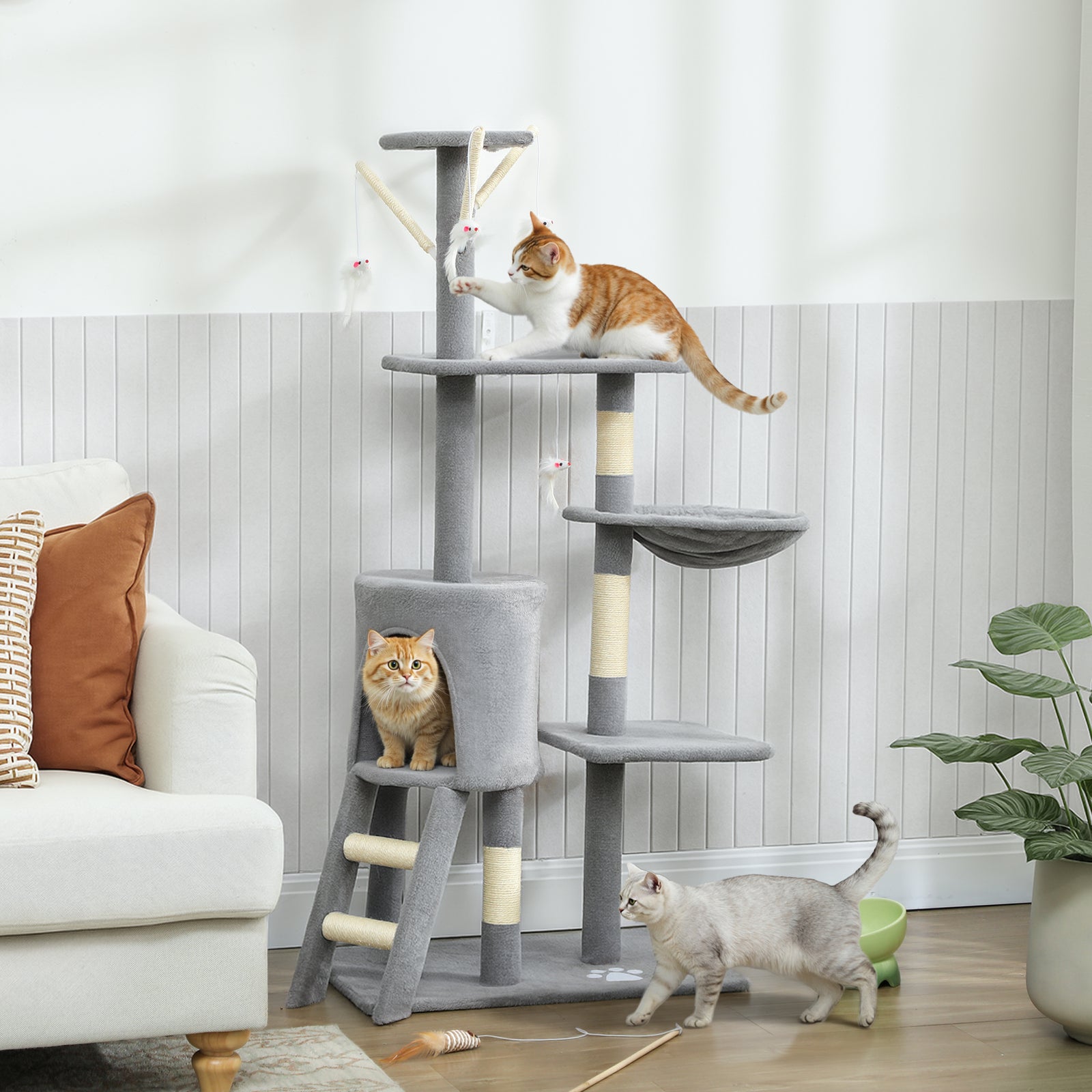 Cat Tree For Indoor Cats, 134cm Scratching Post Climbing Tower | Grey