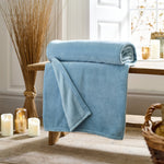 Snuggle Touch Solid Colour Fleece Throw – 140x180cm – Super Soft Plain Blanket | 140cm x 180cm | Light Blue