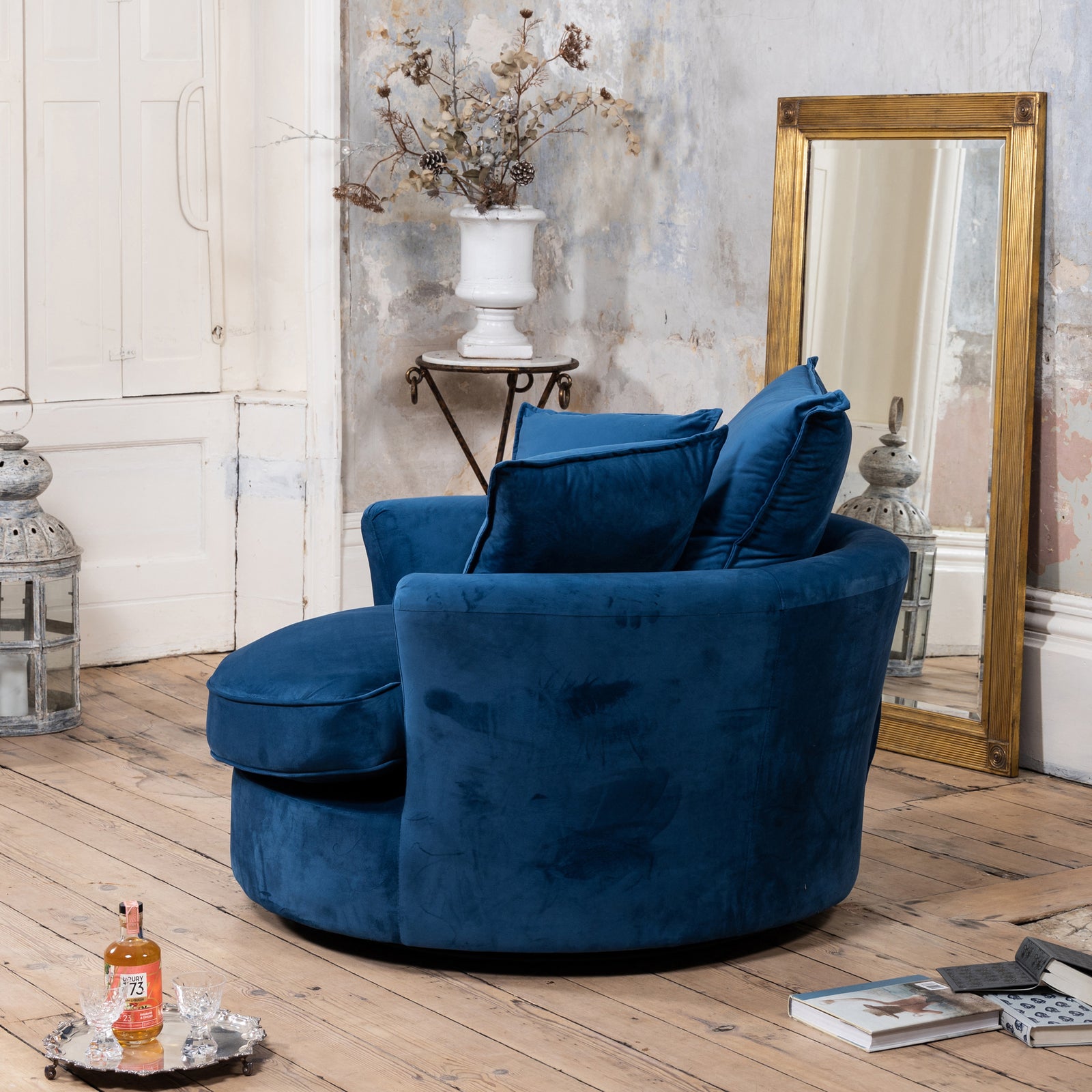 Havana Velvet Swivel Base Cuddle Chair | Blue