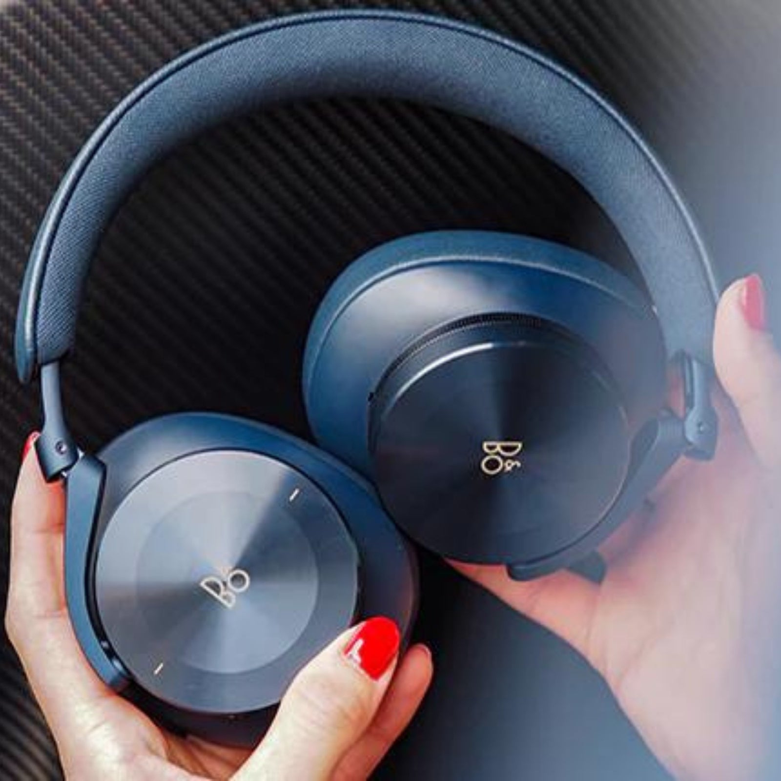 Beoplay H95 Wireless Bluetooth Over-ear Headphones | Navy Blue
