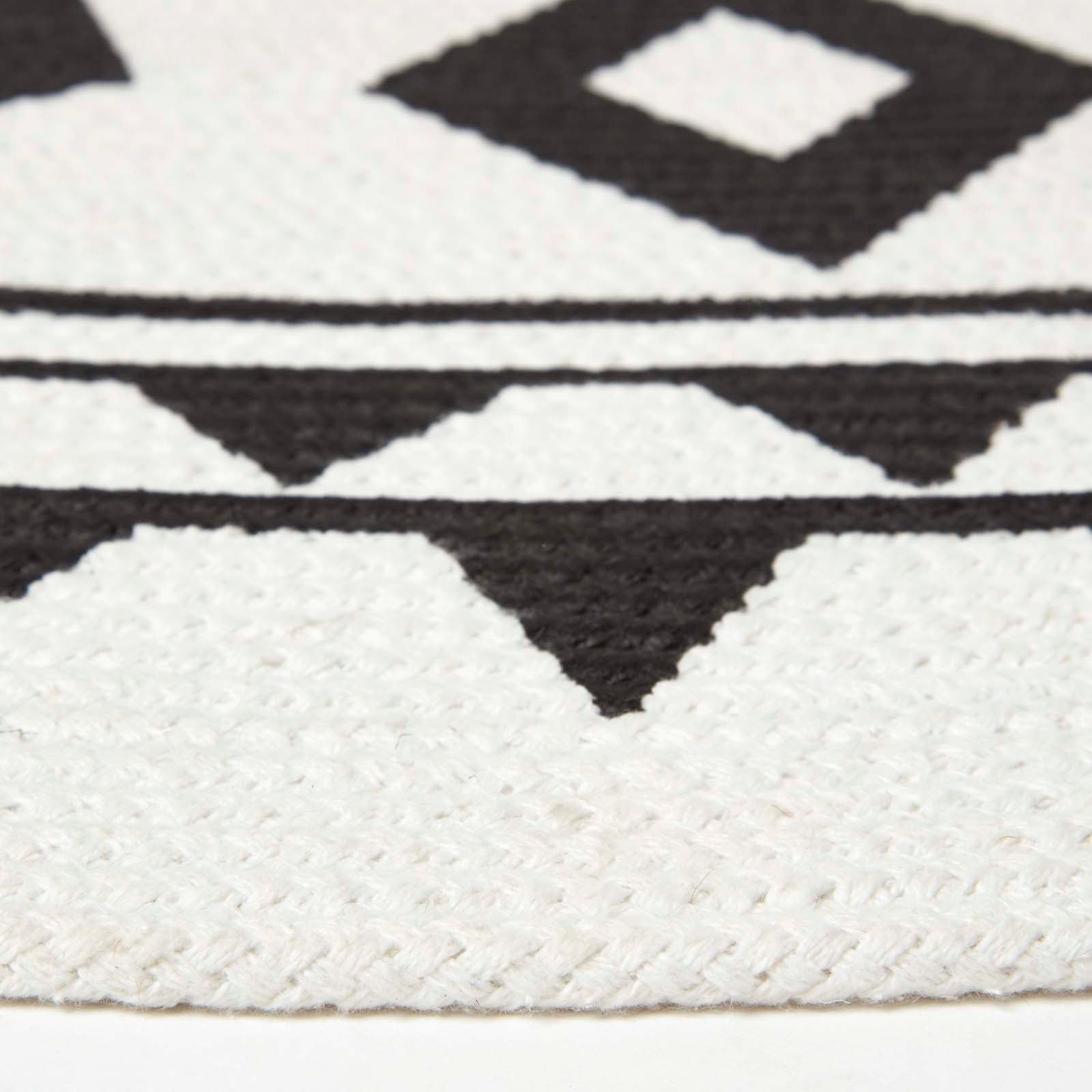Lia White & Black Mandala Handoven Cotton Rug Round | 150cm | Black & White