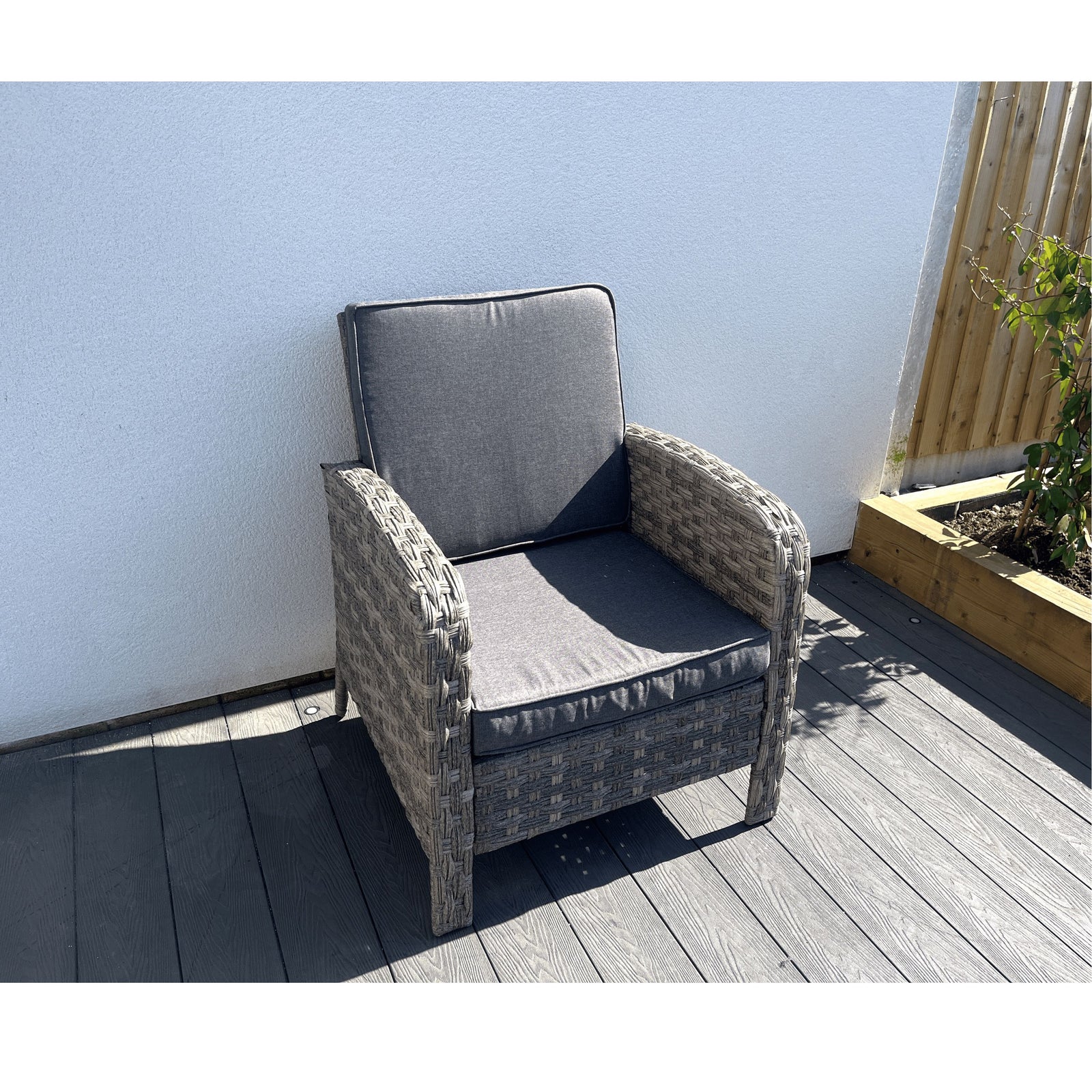 Indoor & Outdoor Living Dorchester 6-piece Rattan Wicker Relaxed Garden Dining Set