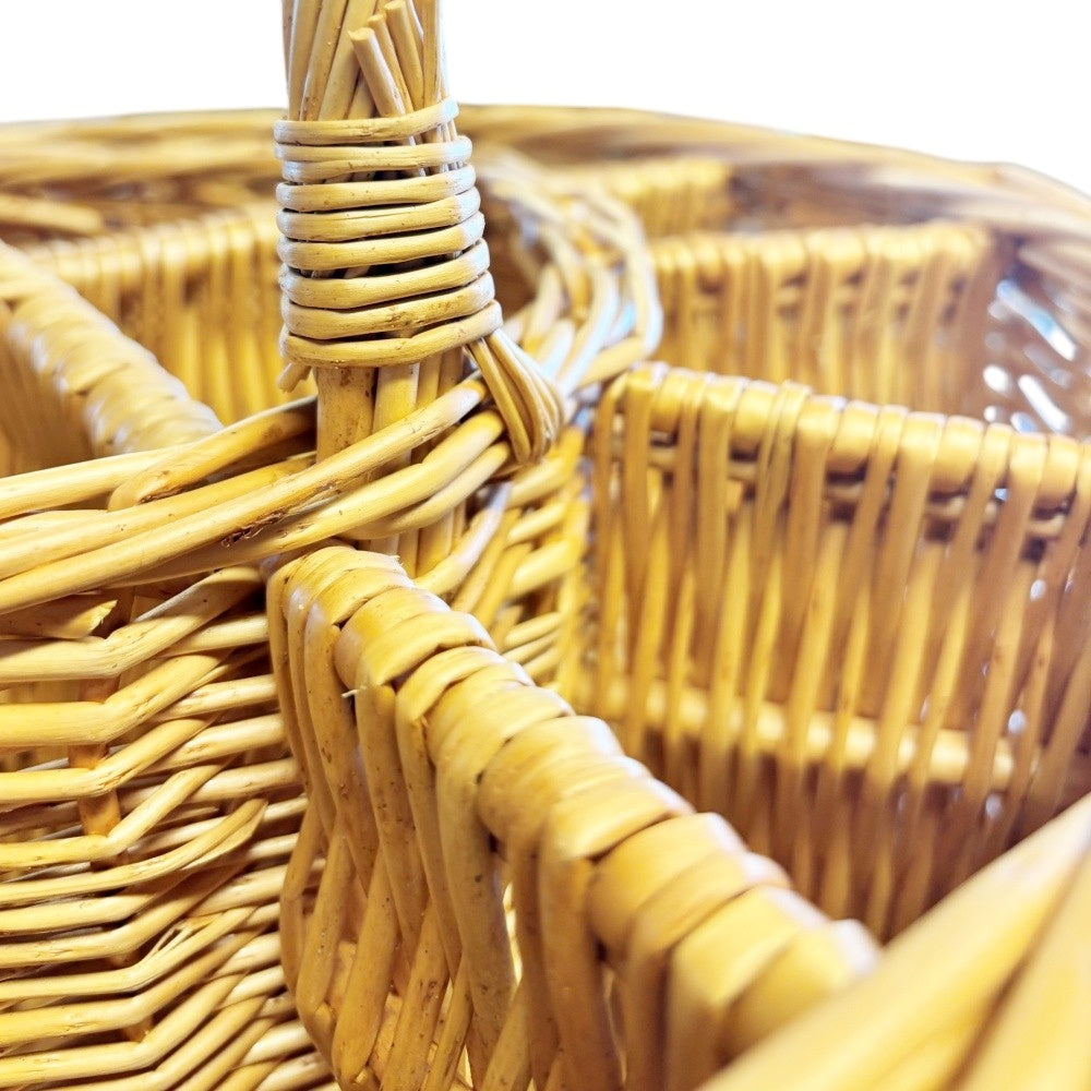 Wicker Deluxe Celebration Drinks Basket With Straight Glasses