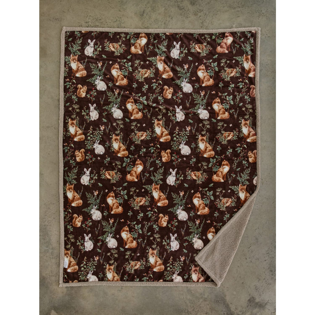 Woodland Wildlife Sherpa Fleece Throw – Printed Animal Blanket | 140cm x 180cm | Wine