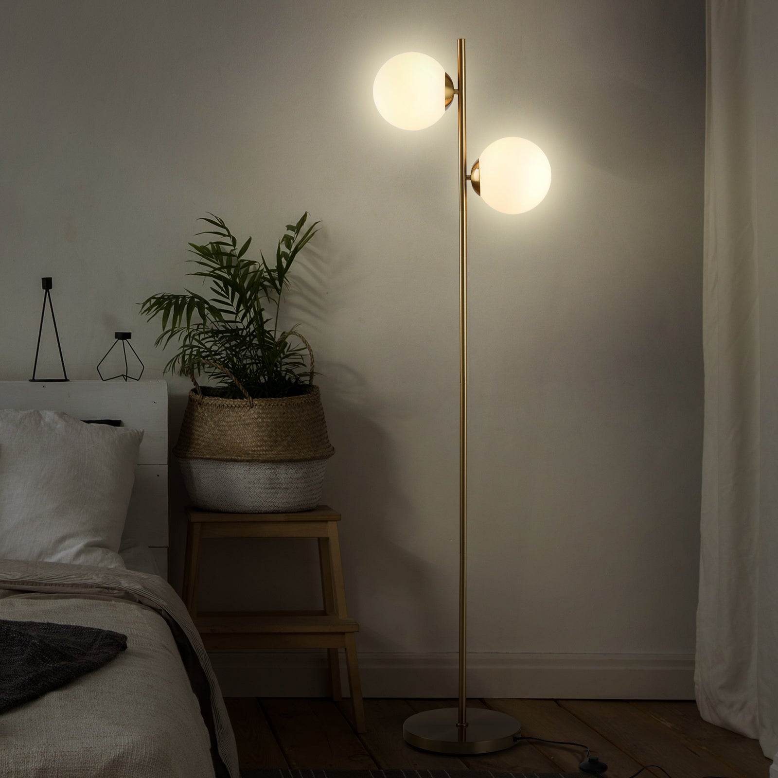 2 Glass Shade Floor Lamp Metal Pole Modern Decorative