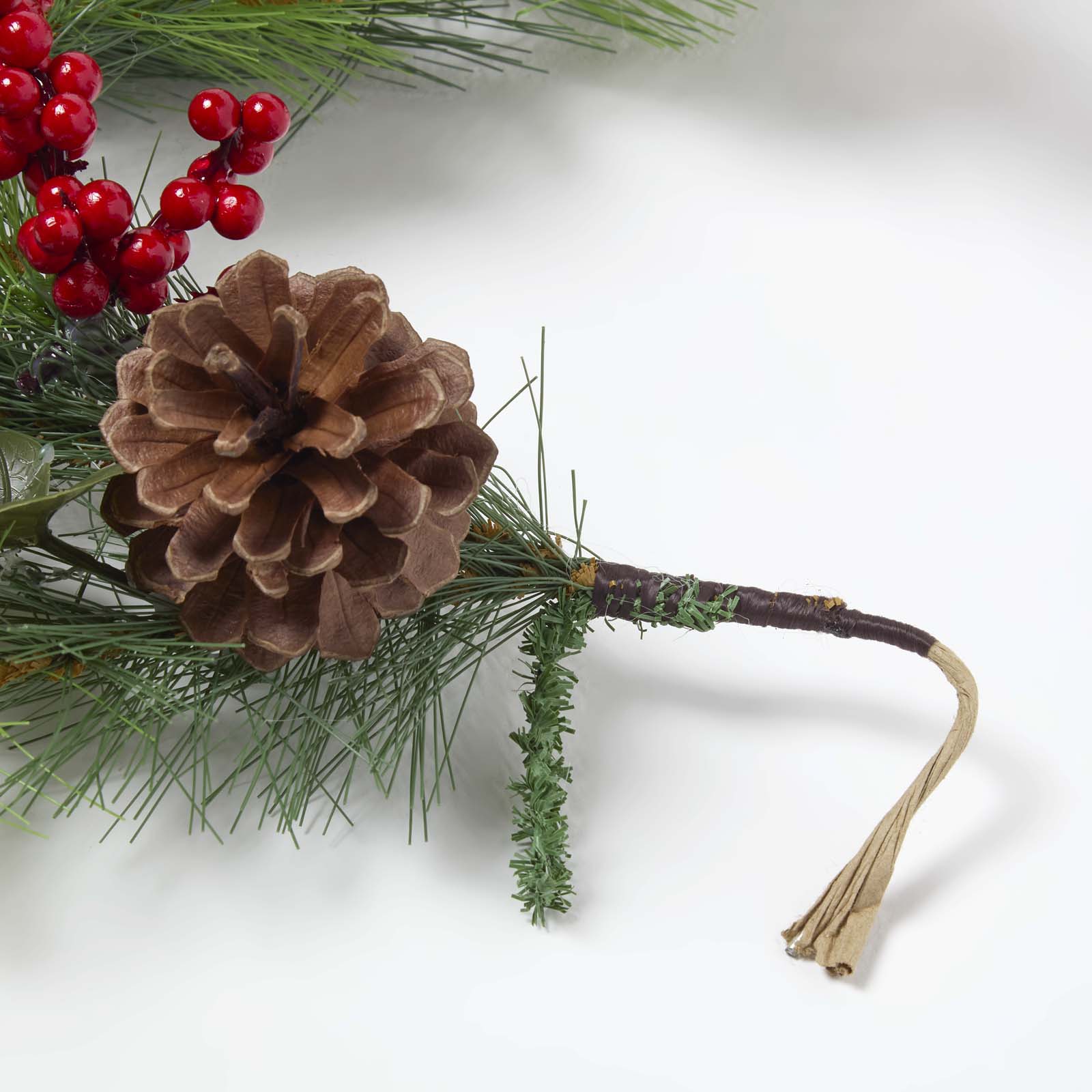 Artificial Winter Woodland And Eucalyptus Garland, 110 Cm