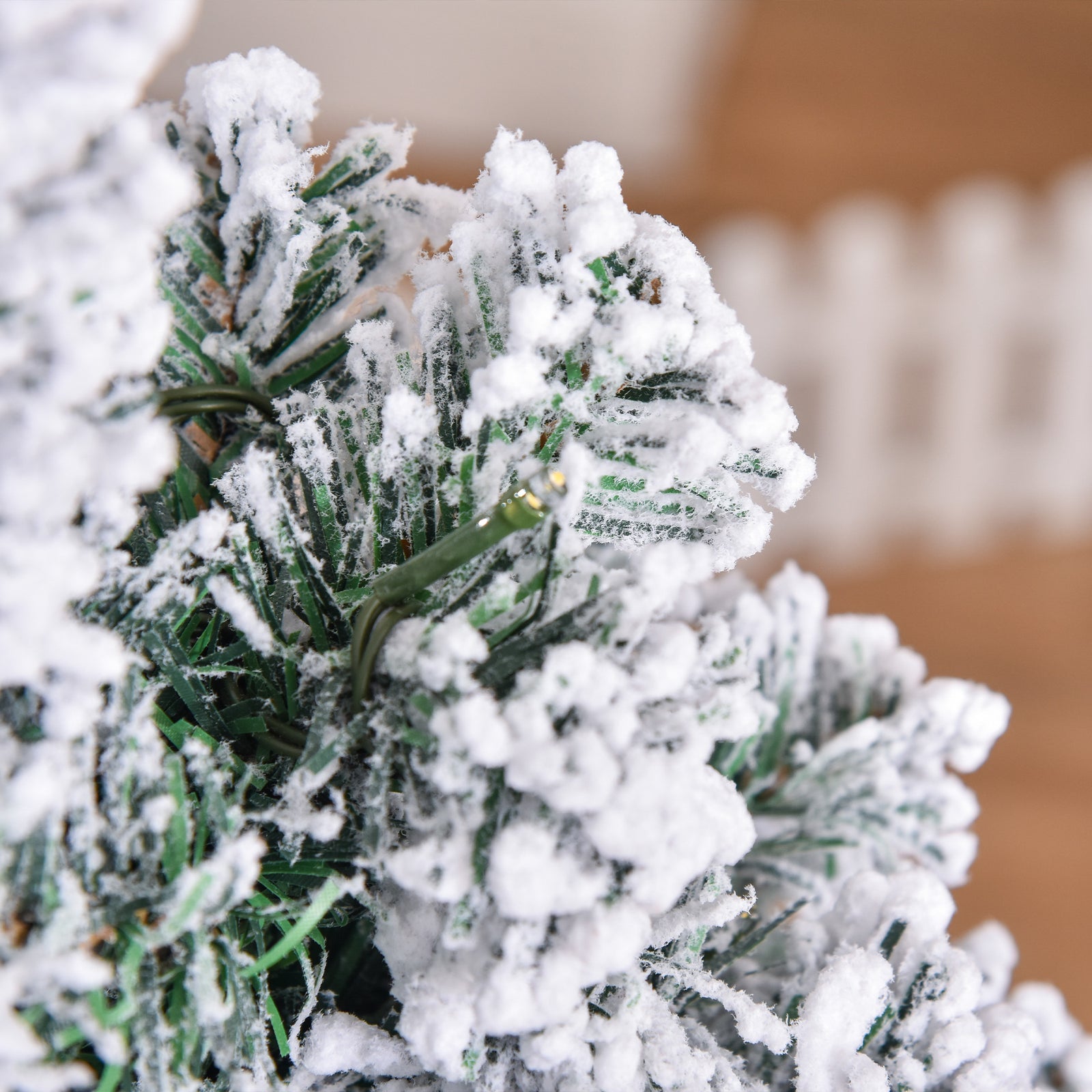 4/5/6ft Prelit Snow Flocked Christmas Tree With Light | 4ft | Green