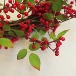 60cm (24 Inches) Large Luxury Christmas Natural Look Red Berry Floristry Wreath