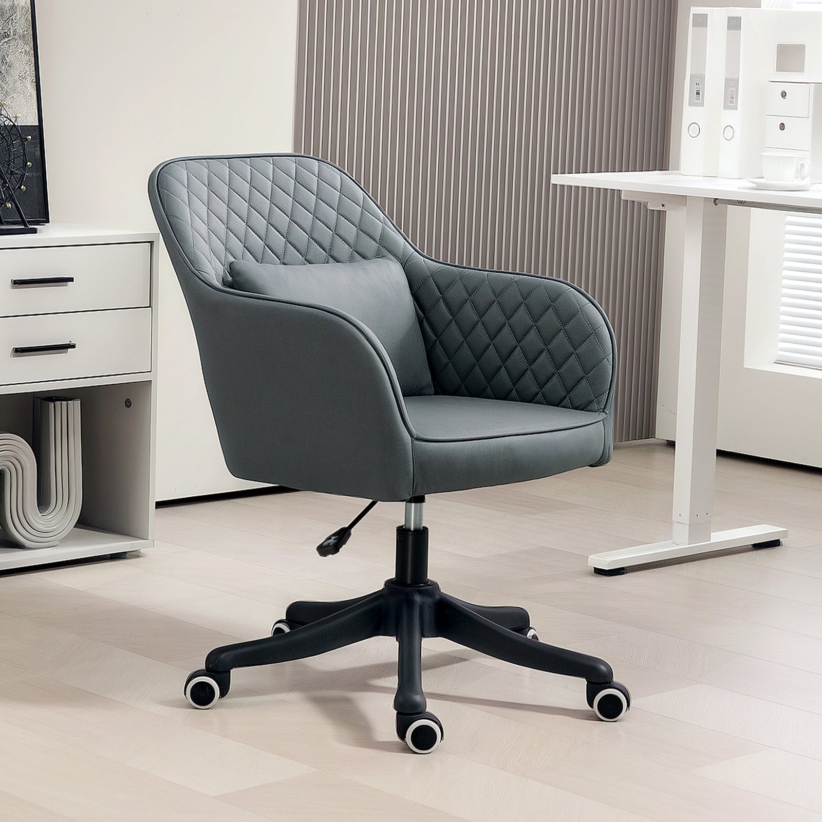 Office Chair With Rechargeable Vibration Massage | One Size | Gray