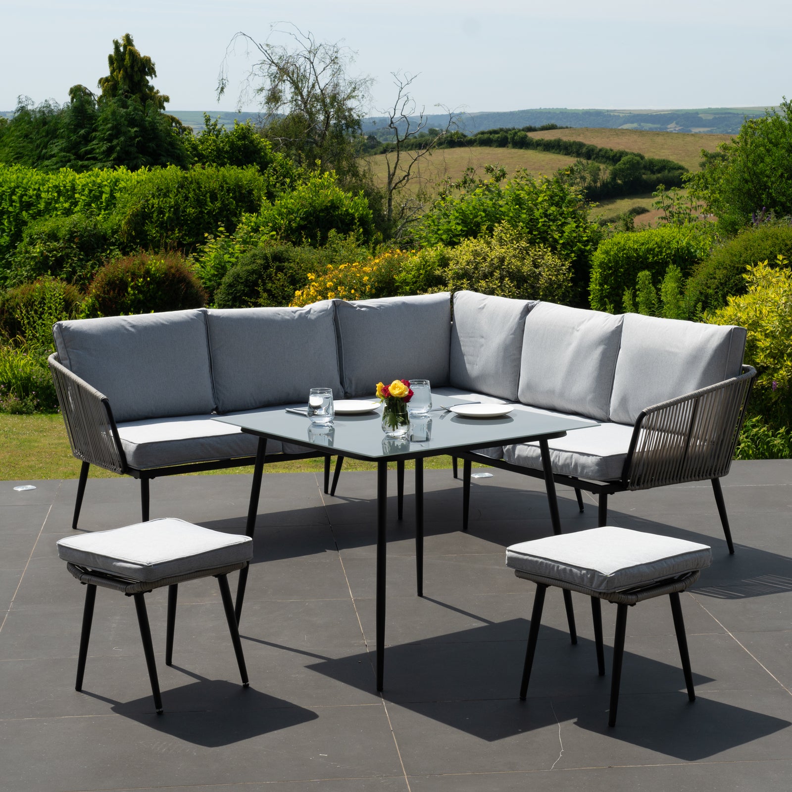 Sartene Outdoor Dining Set | One Size | Light Grey