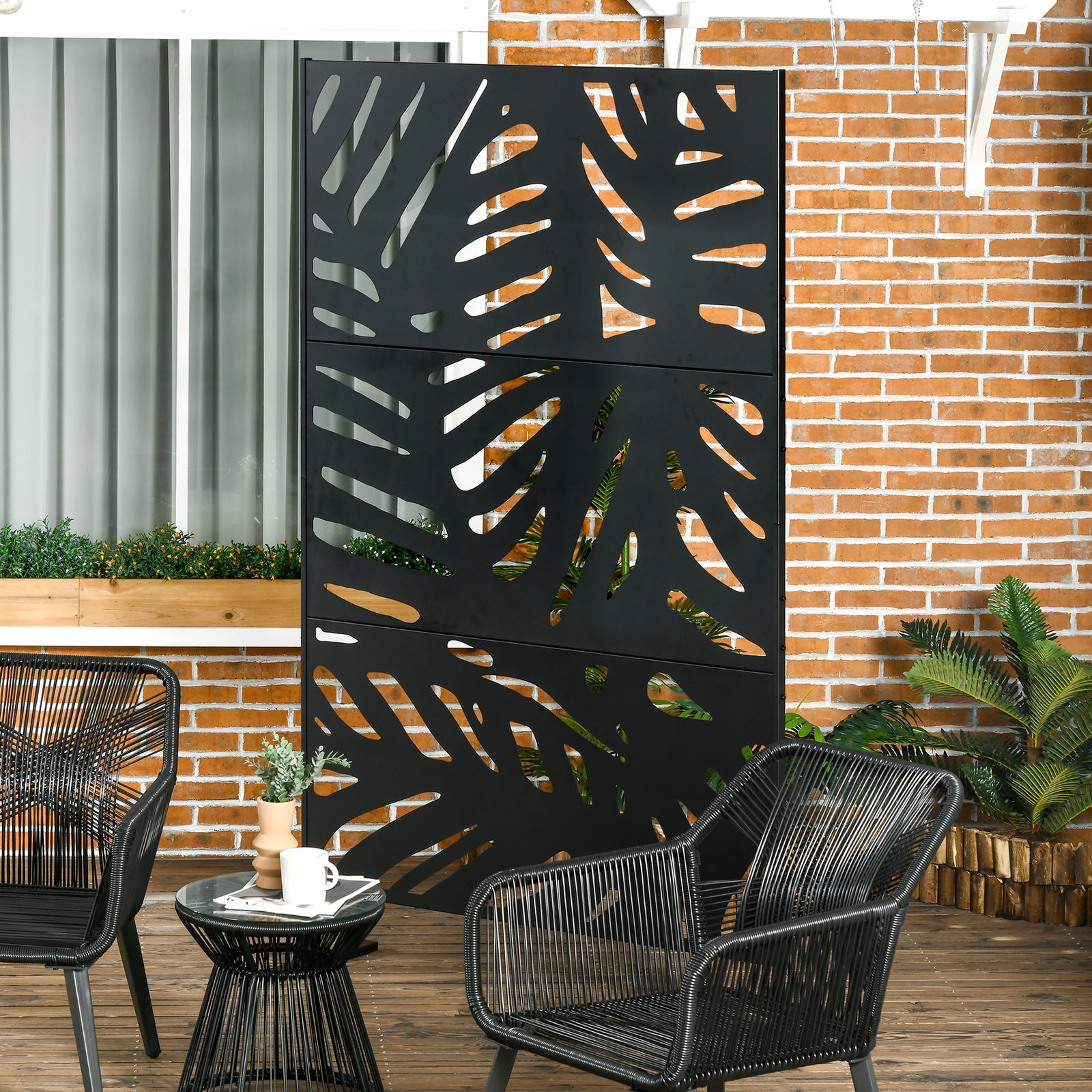 Metal Outdoor Privacy Screen W/ Stand For Garden