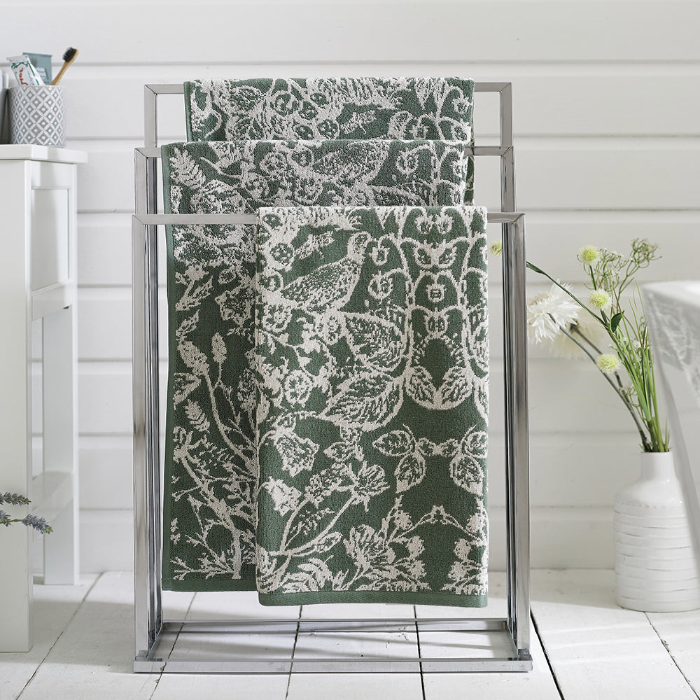 Secret Garden 550gsm Yarn Dyed Jacquard Cotton Towels | Bath Sheet | Green