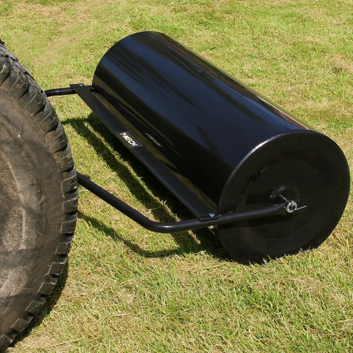 120l Towable Garden Roller